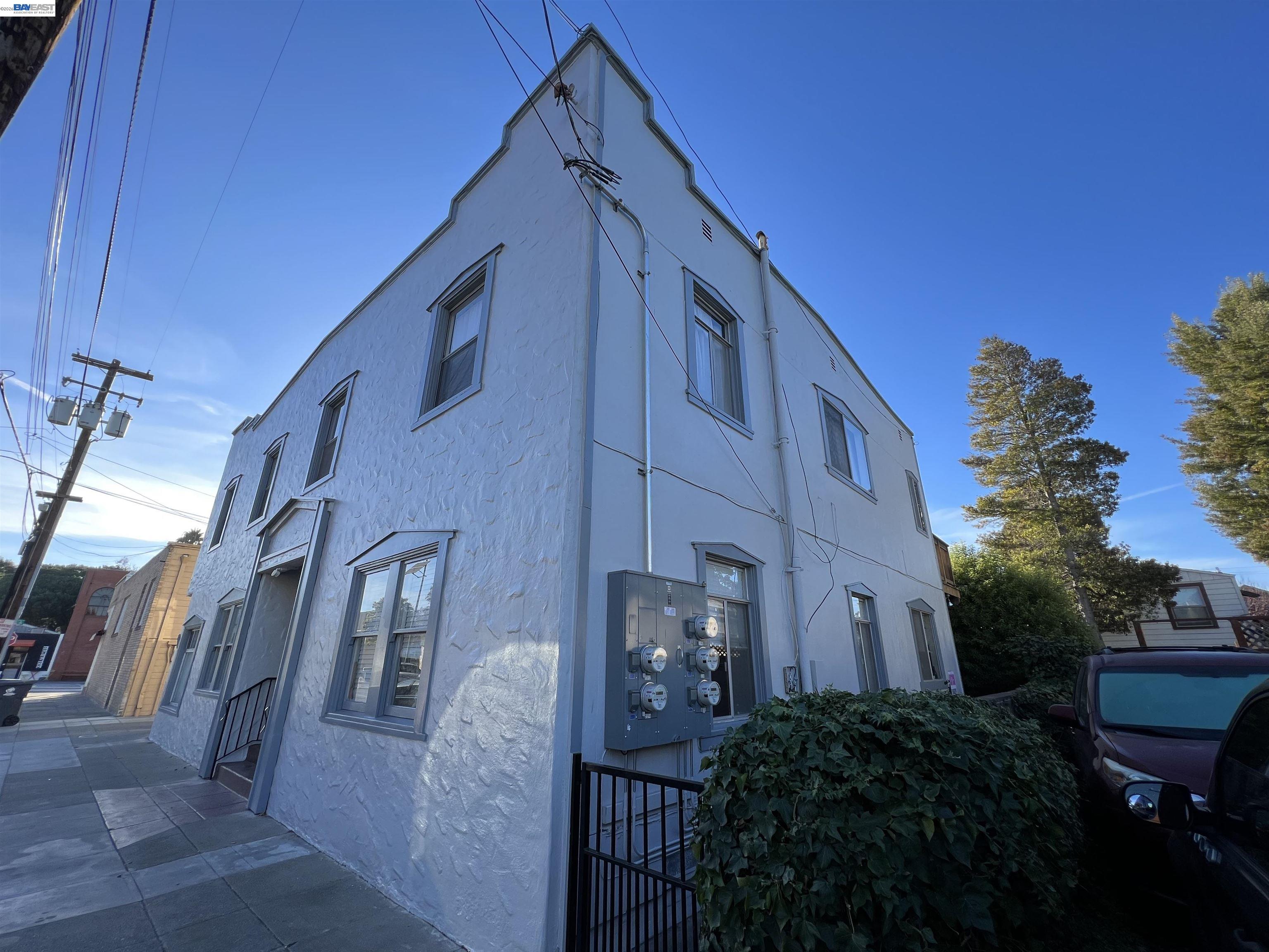 2312 SAN ANTONIO AVE