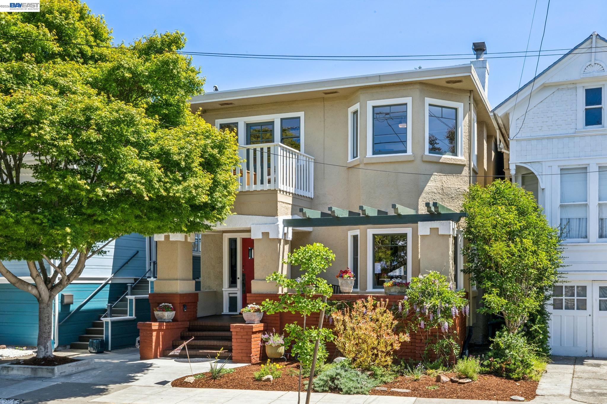 1222 Versailles Ave