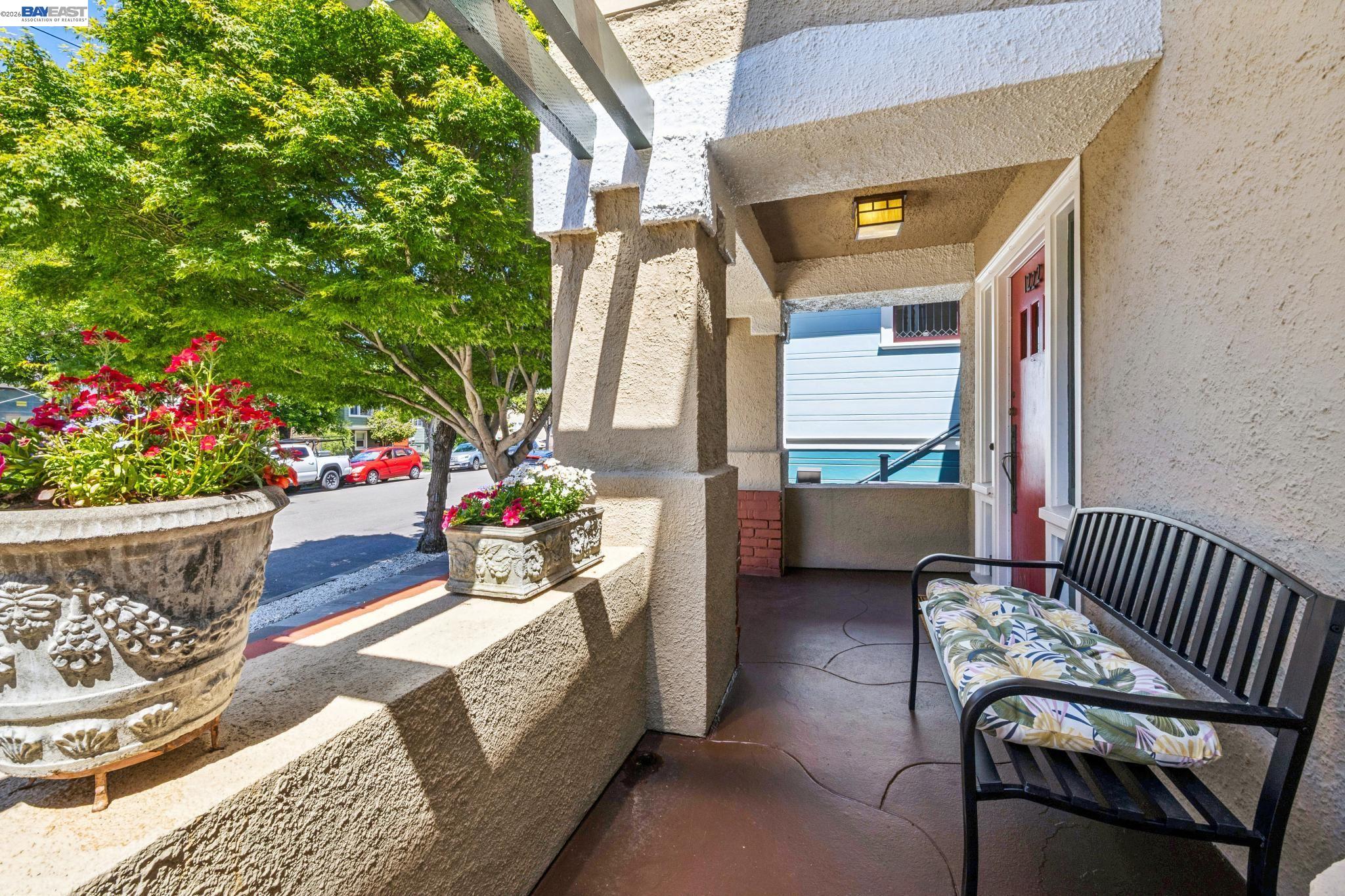 1222 Versailles Ave