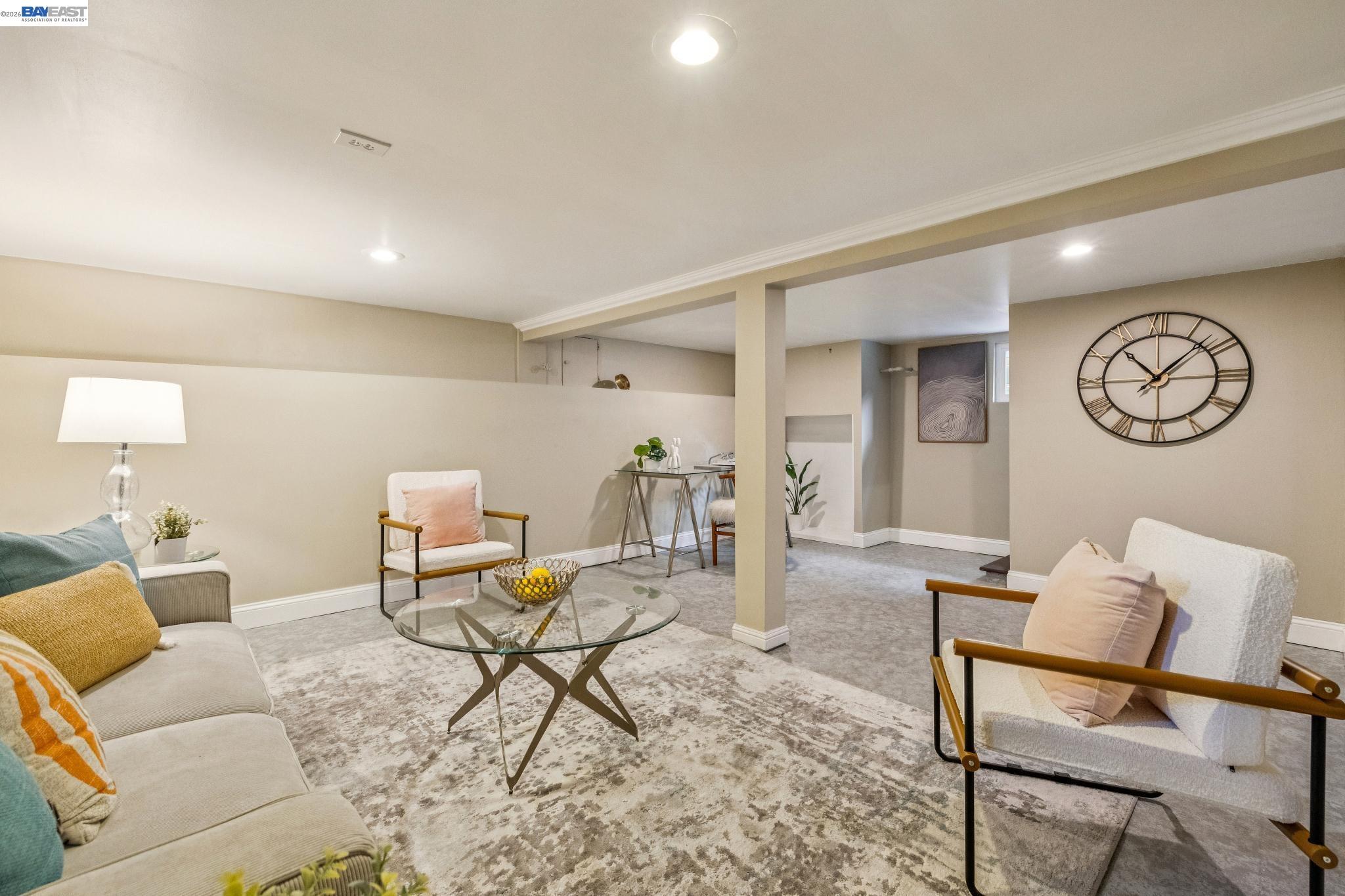 1222 Versailles Ave