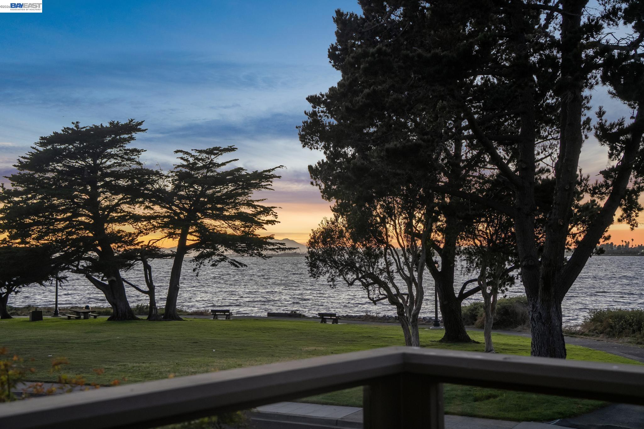 611 Harbor Rd