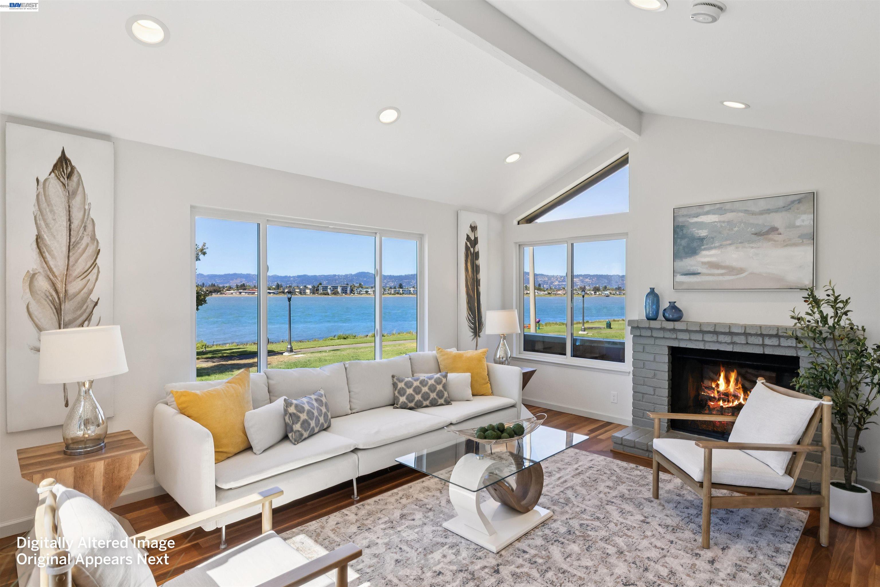 611 Harbor Rd