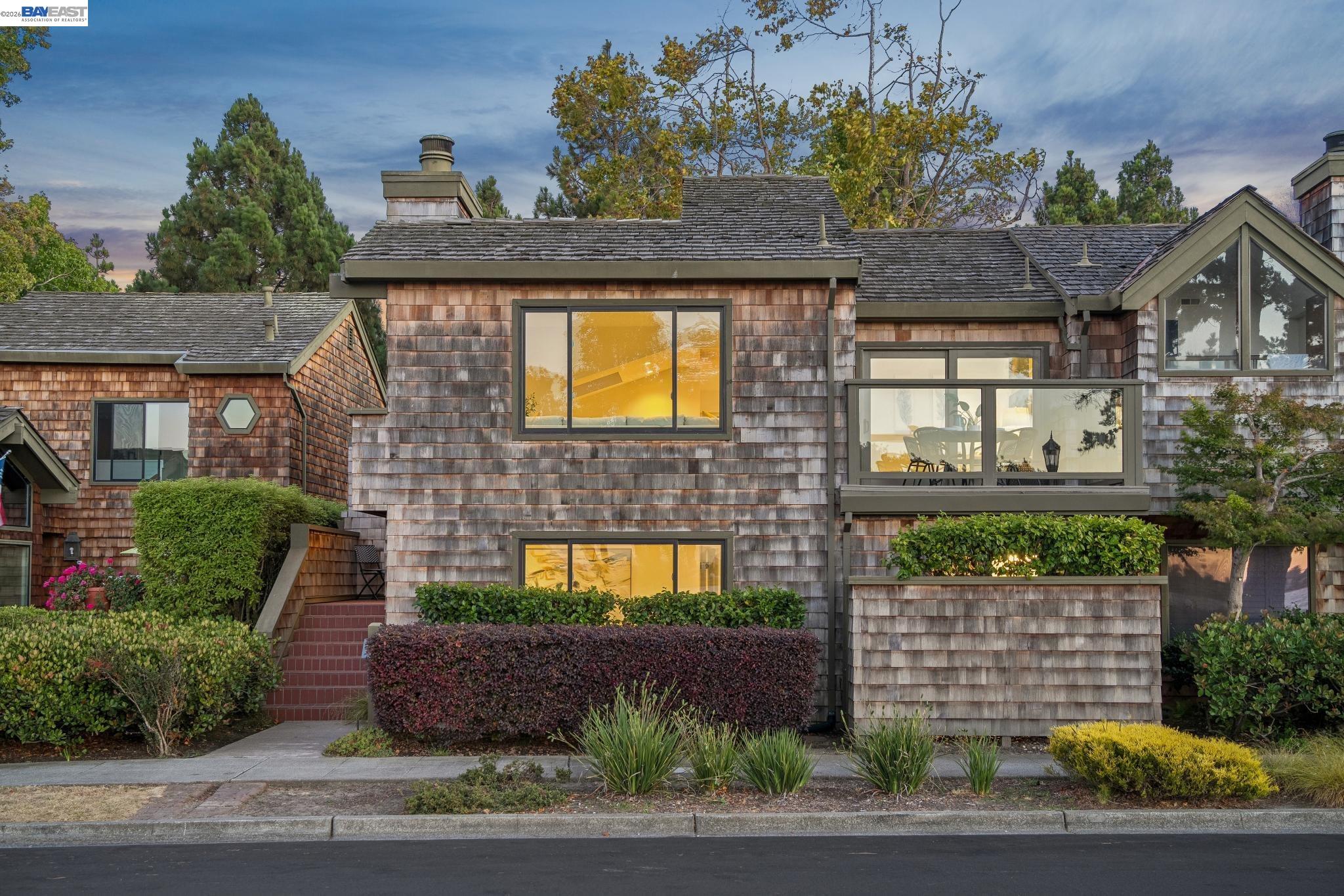 611 Harbor Rd