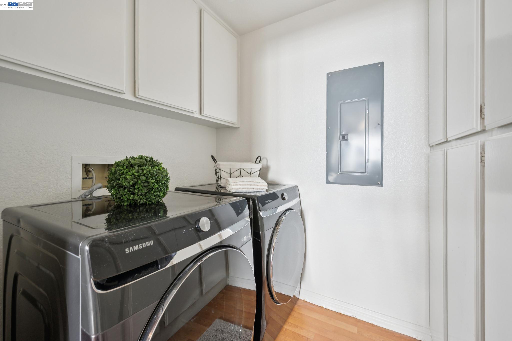 37 Oak Park Dr
