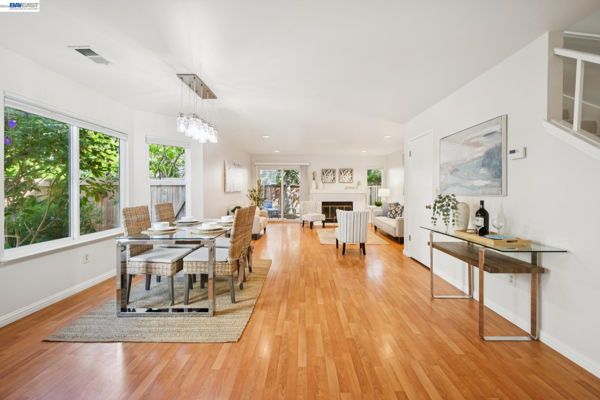 37 Oak Park Dr