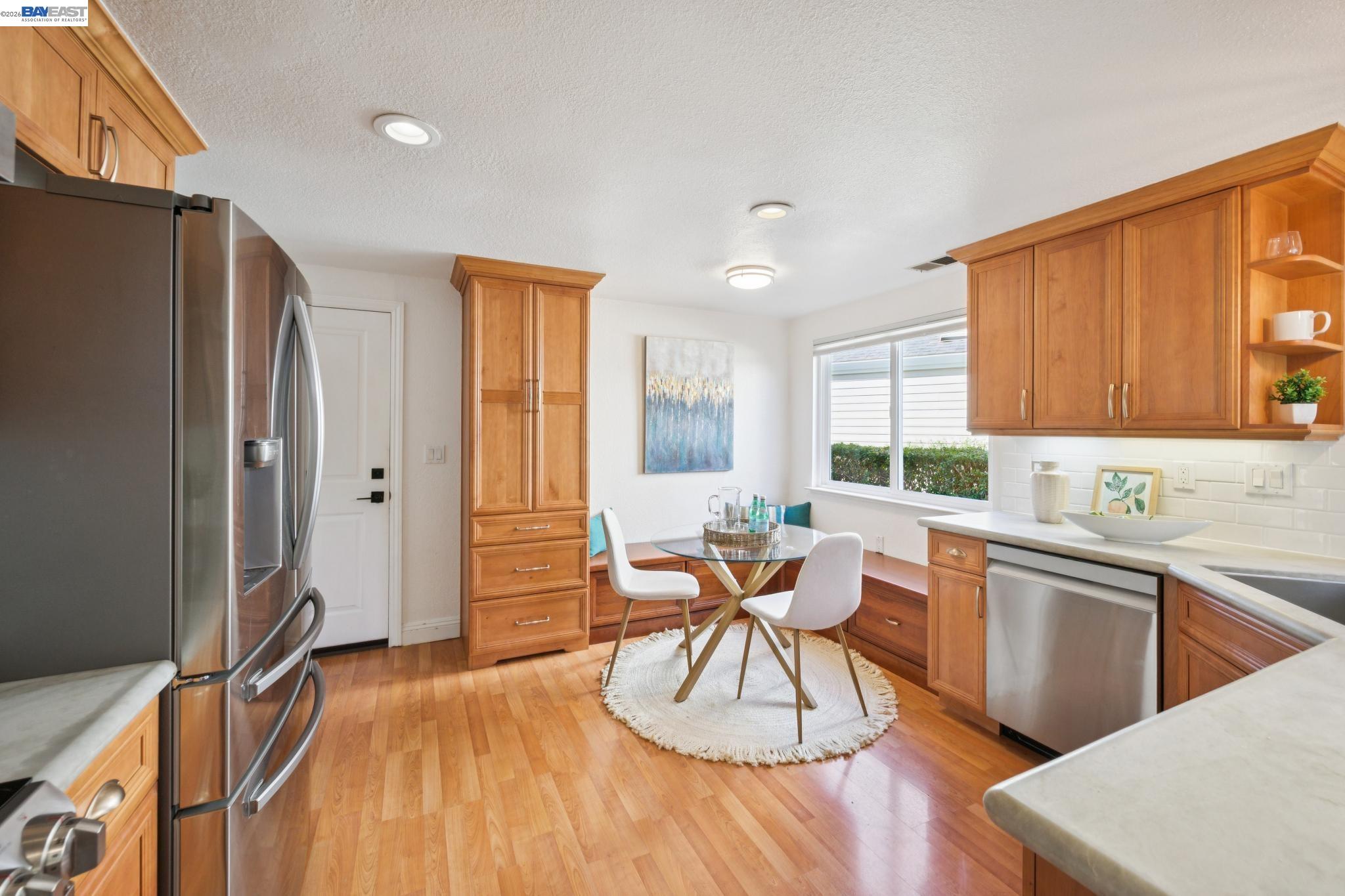 37 Oak Park Dr