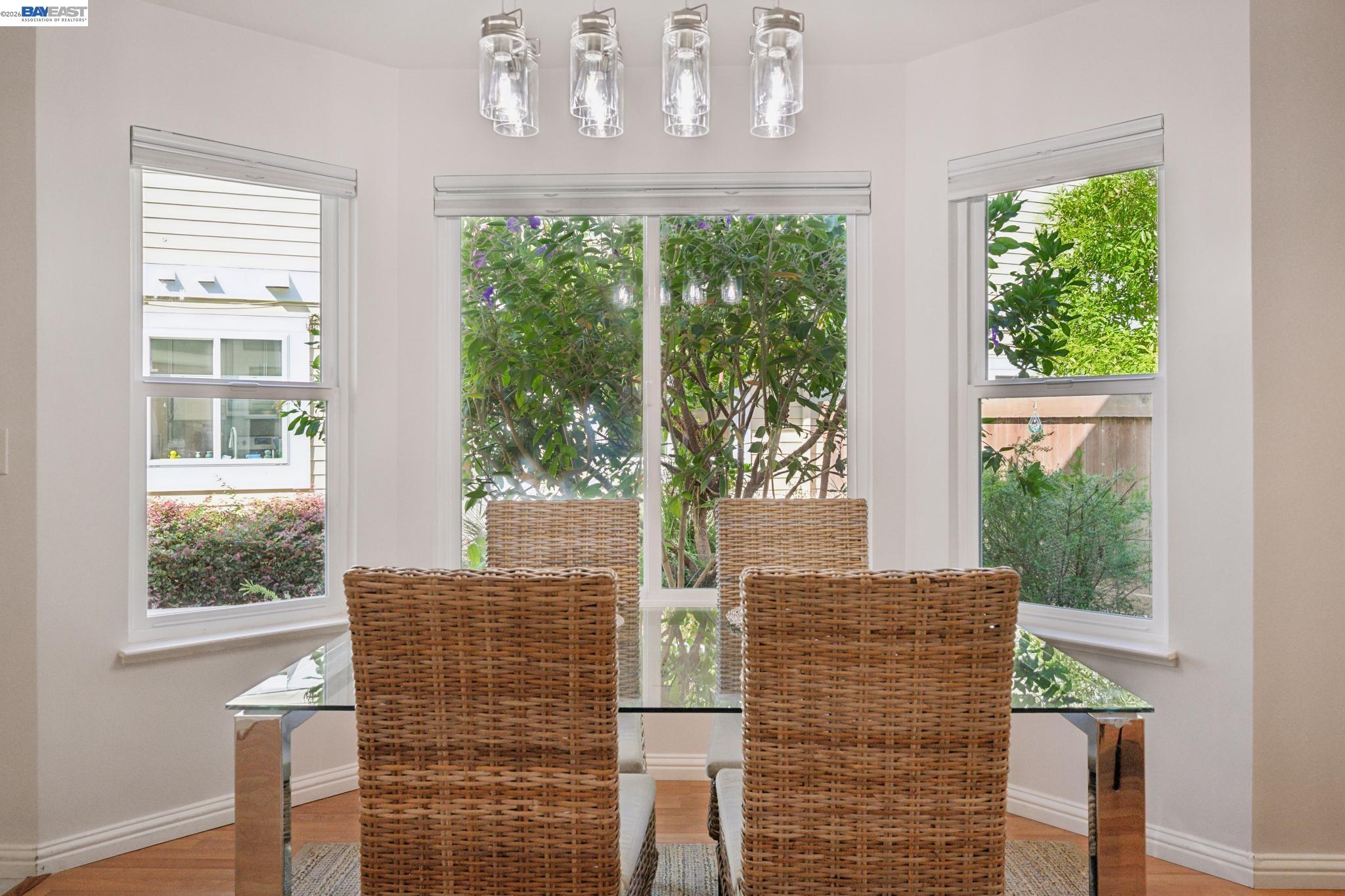 37 Oak Park Dr