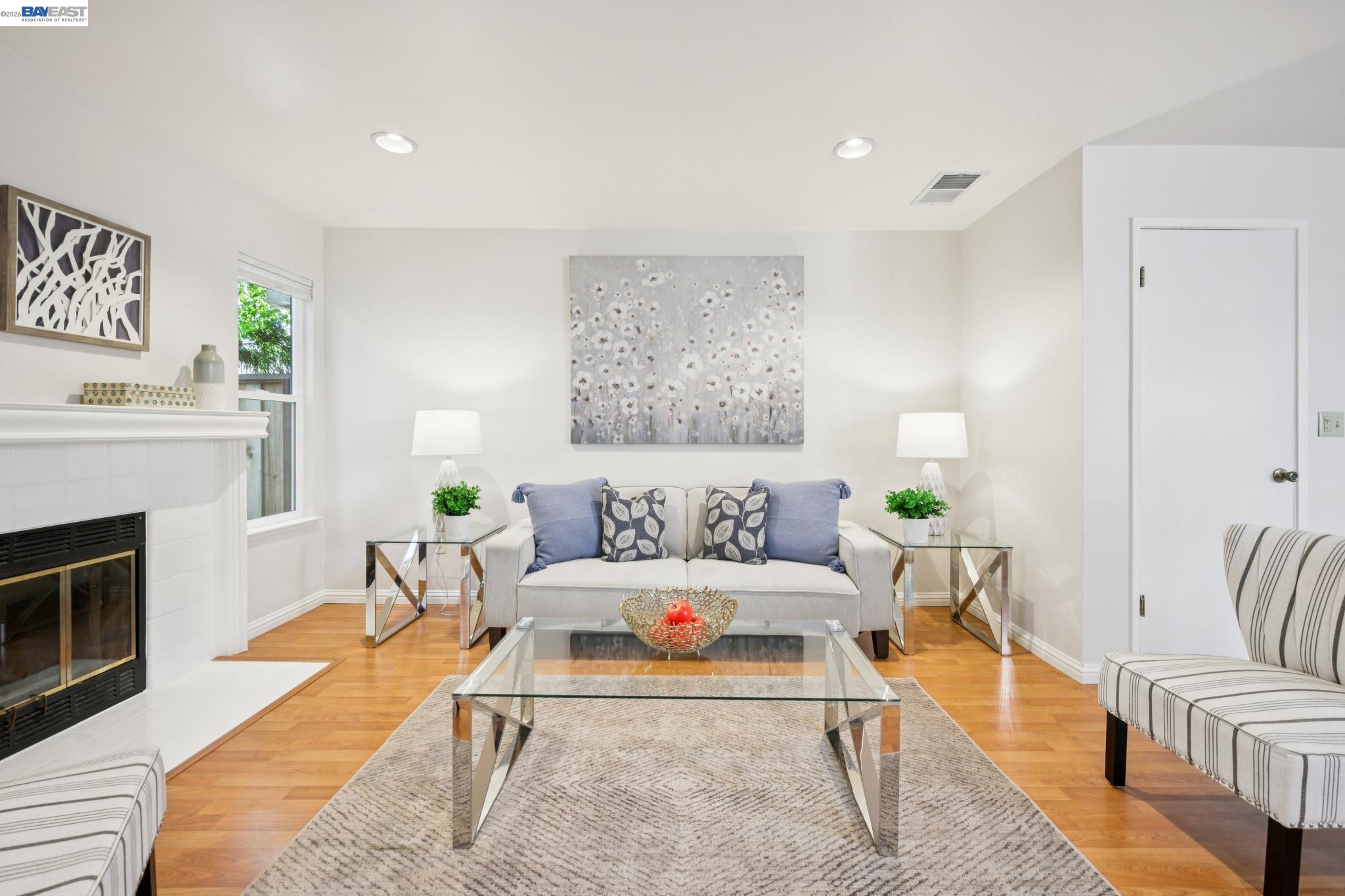 37 Oak Park Dr