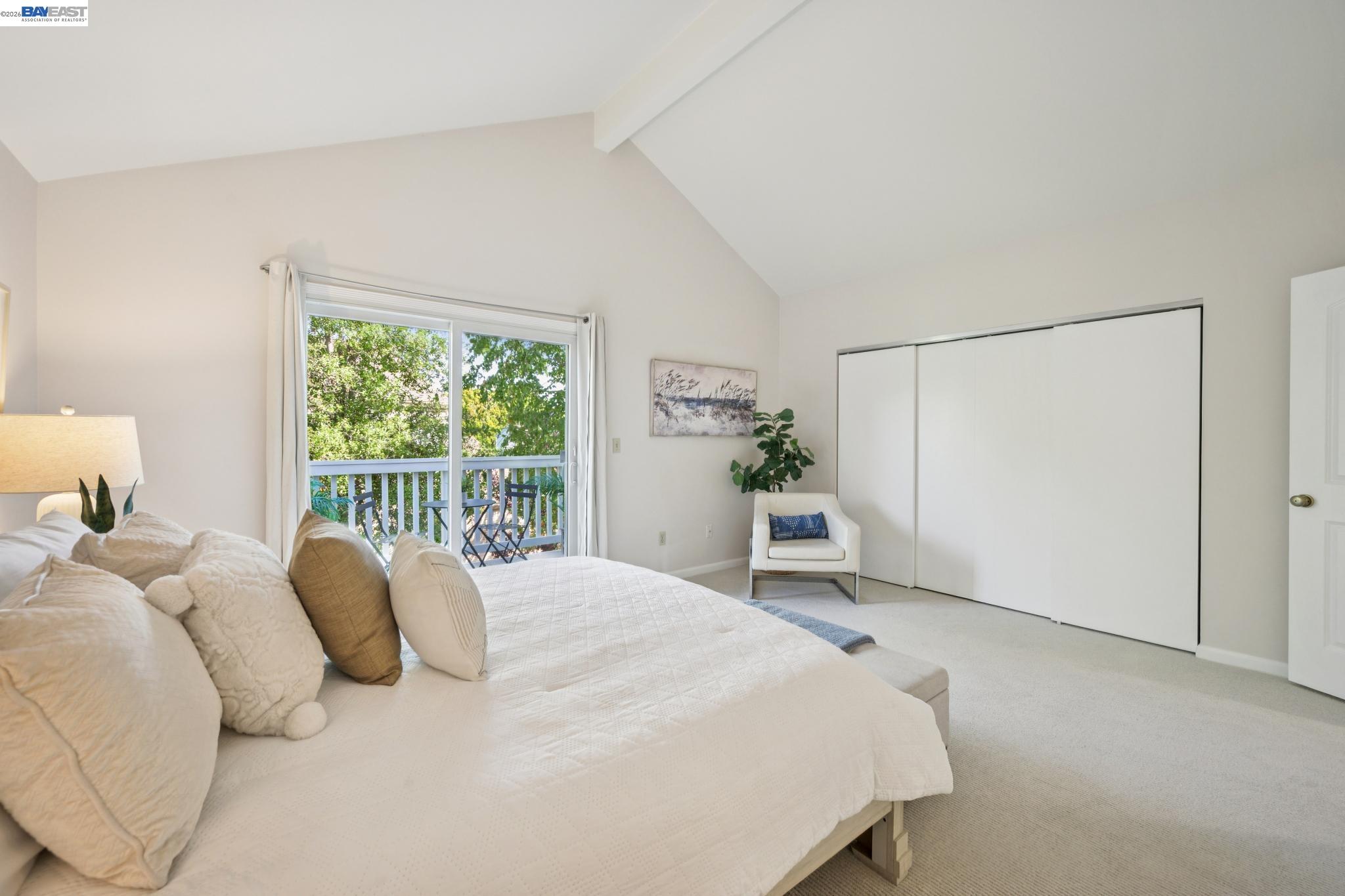 37 Oak Park Dr