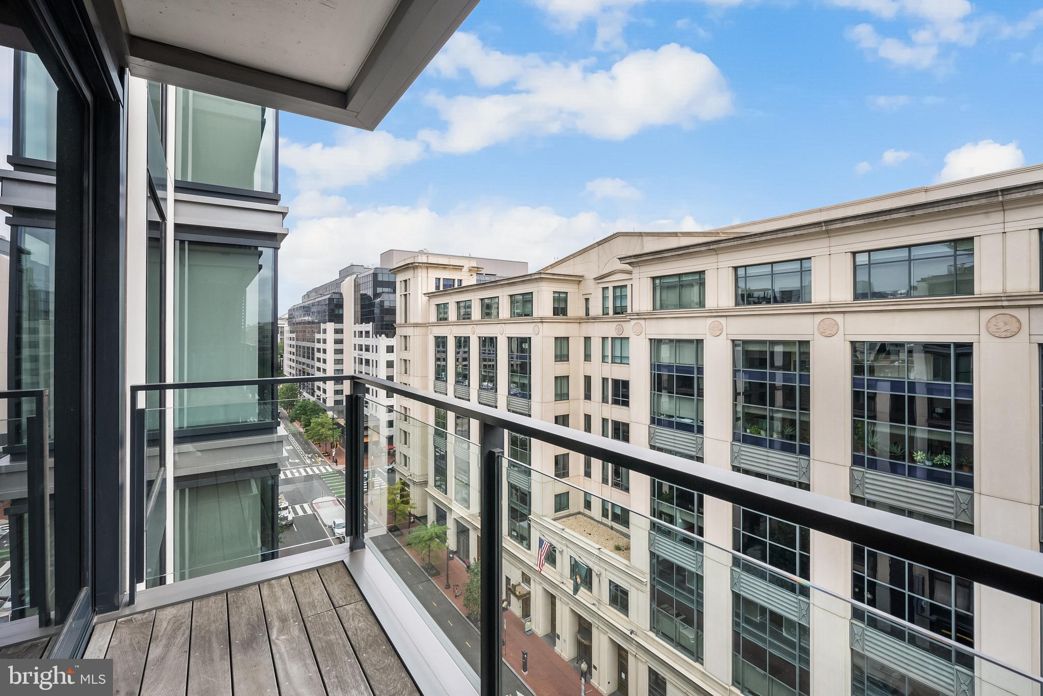 925 H STREET NW Unit: 907