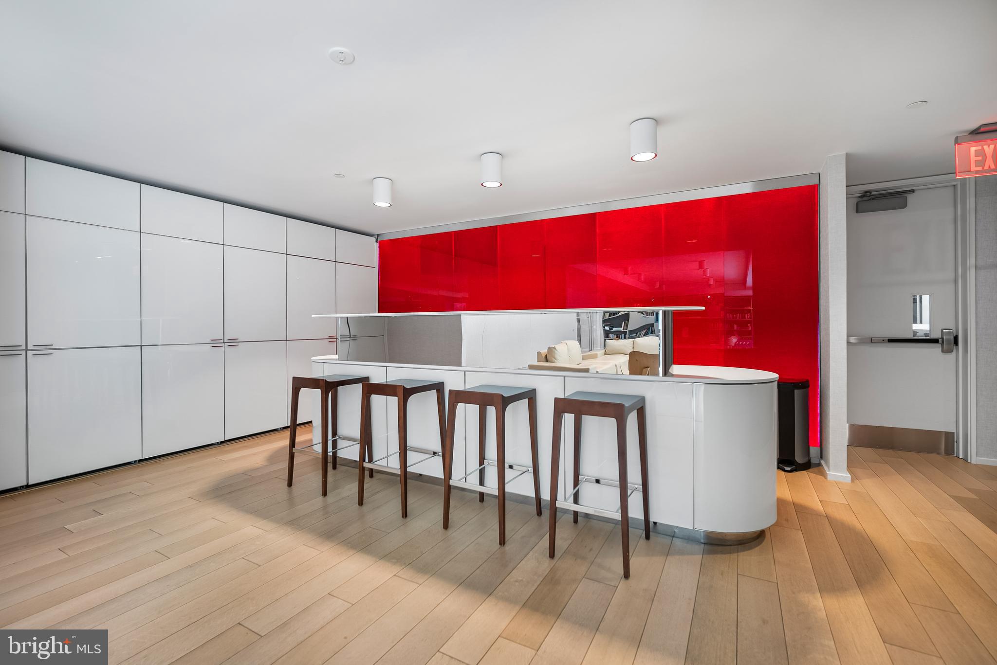 925 H STREET NW Unit: 907