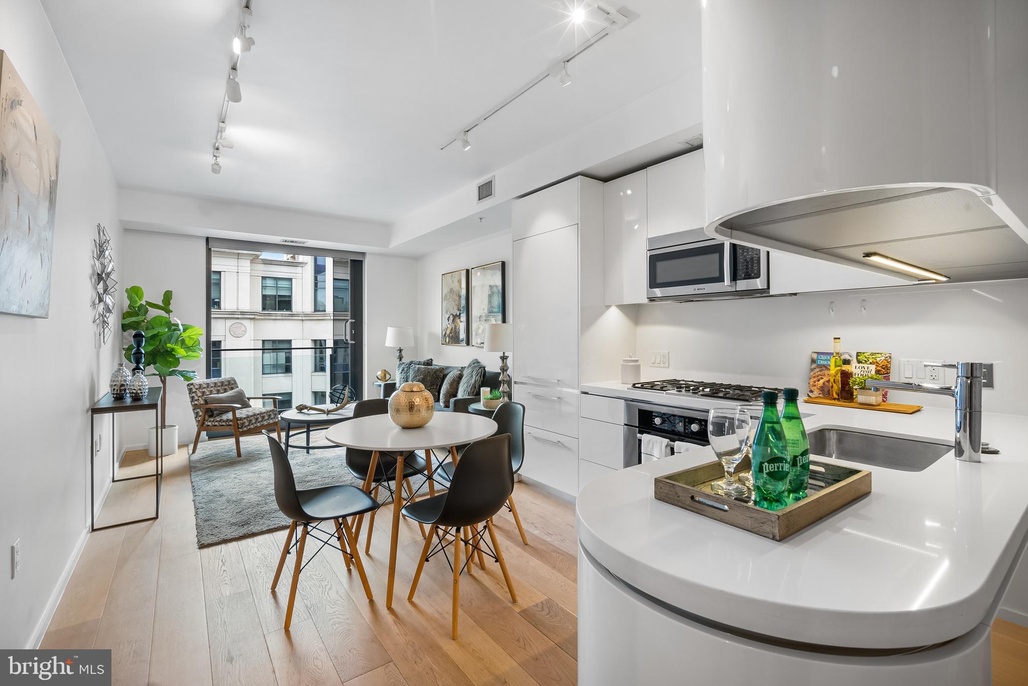 925 H STREET NW Unit: 907