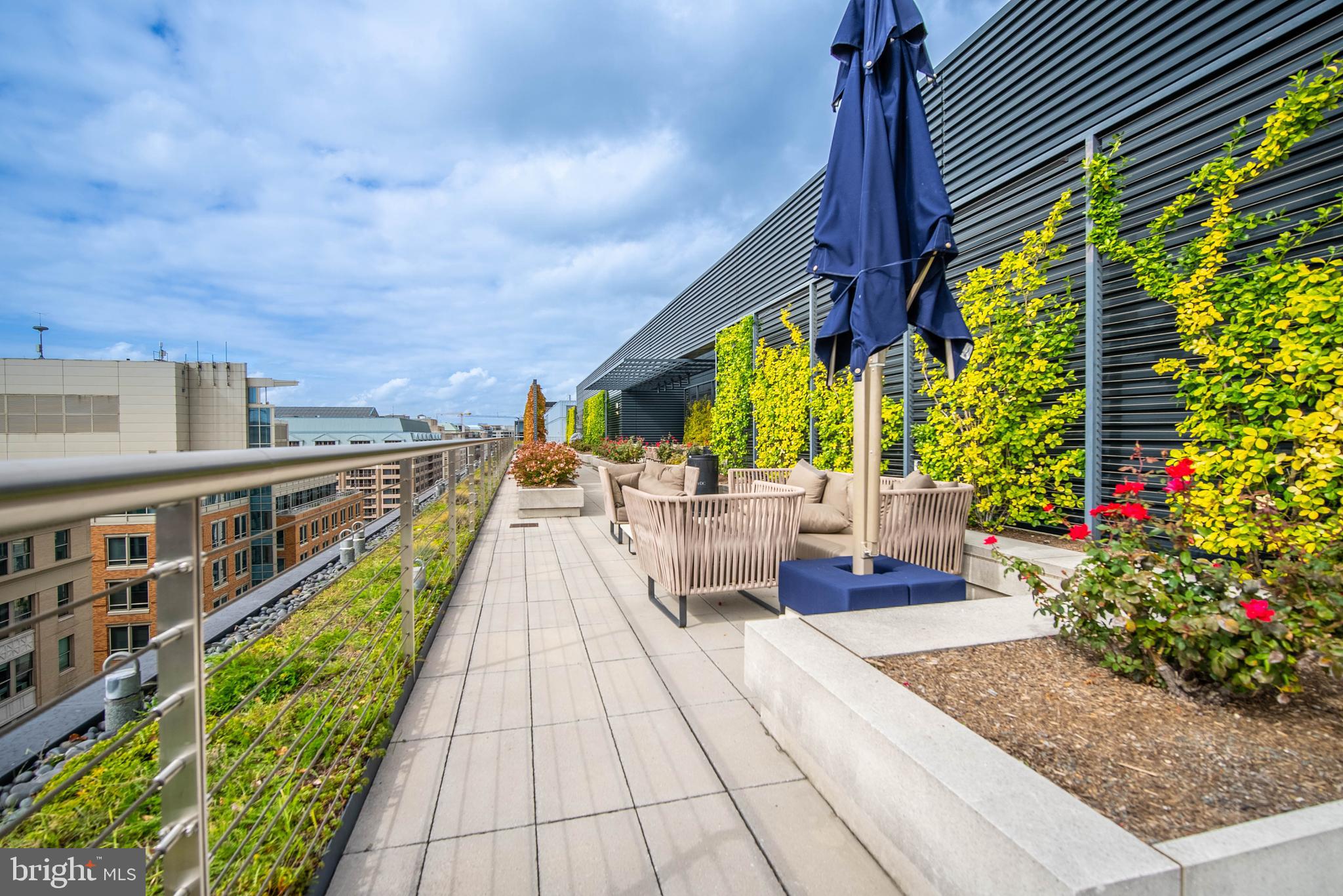 925 H STREET NW Unit: 907