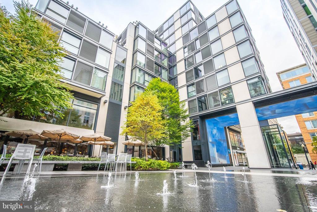 925 H STREET NW Unit: 907