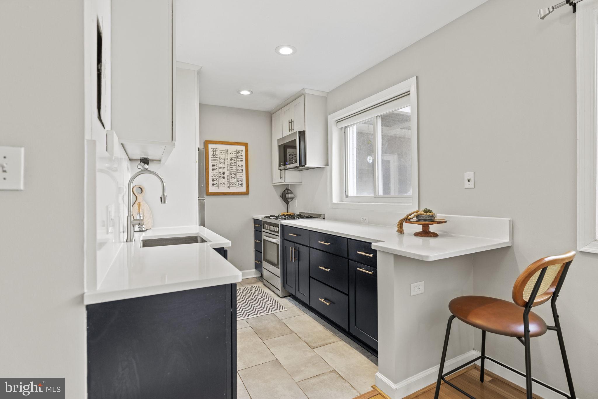 1420 Clifton St NW #203