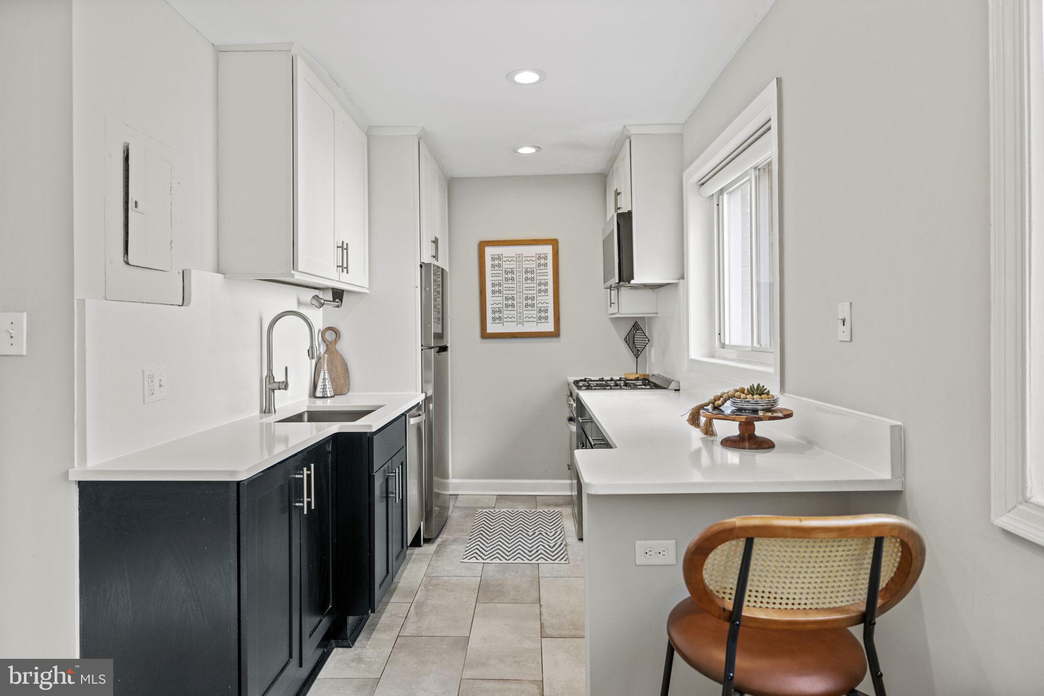 1420 Clifton St NW #203