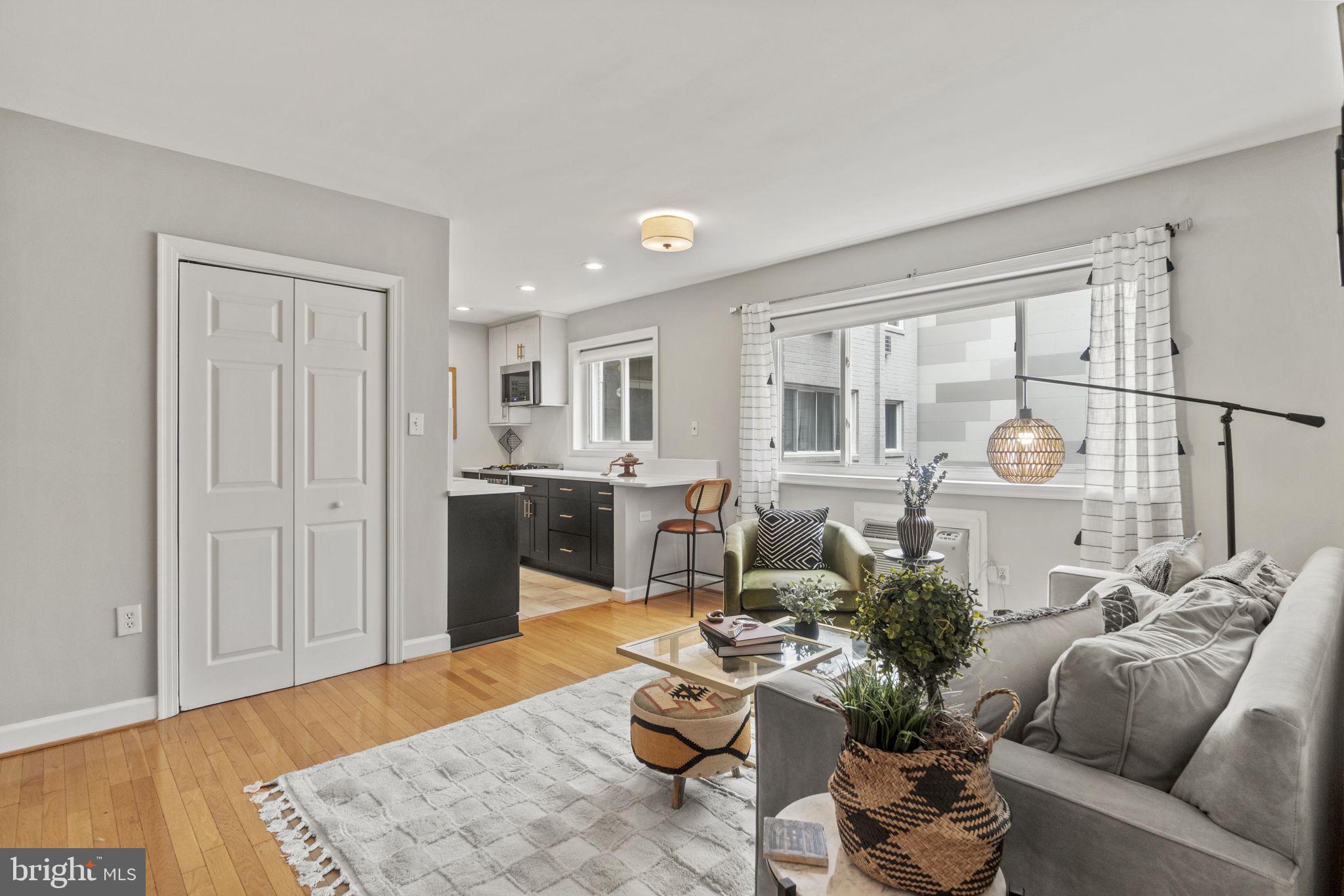 1420 Clifton St NW #203
