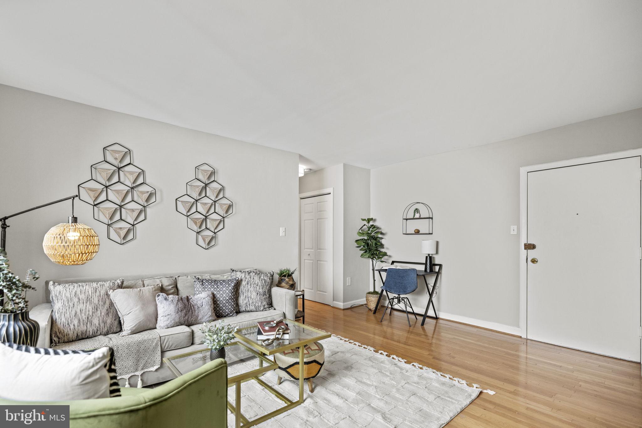 1420 Clifton St NW #203