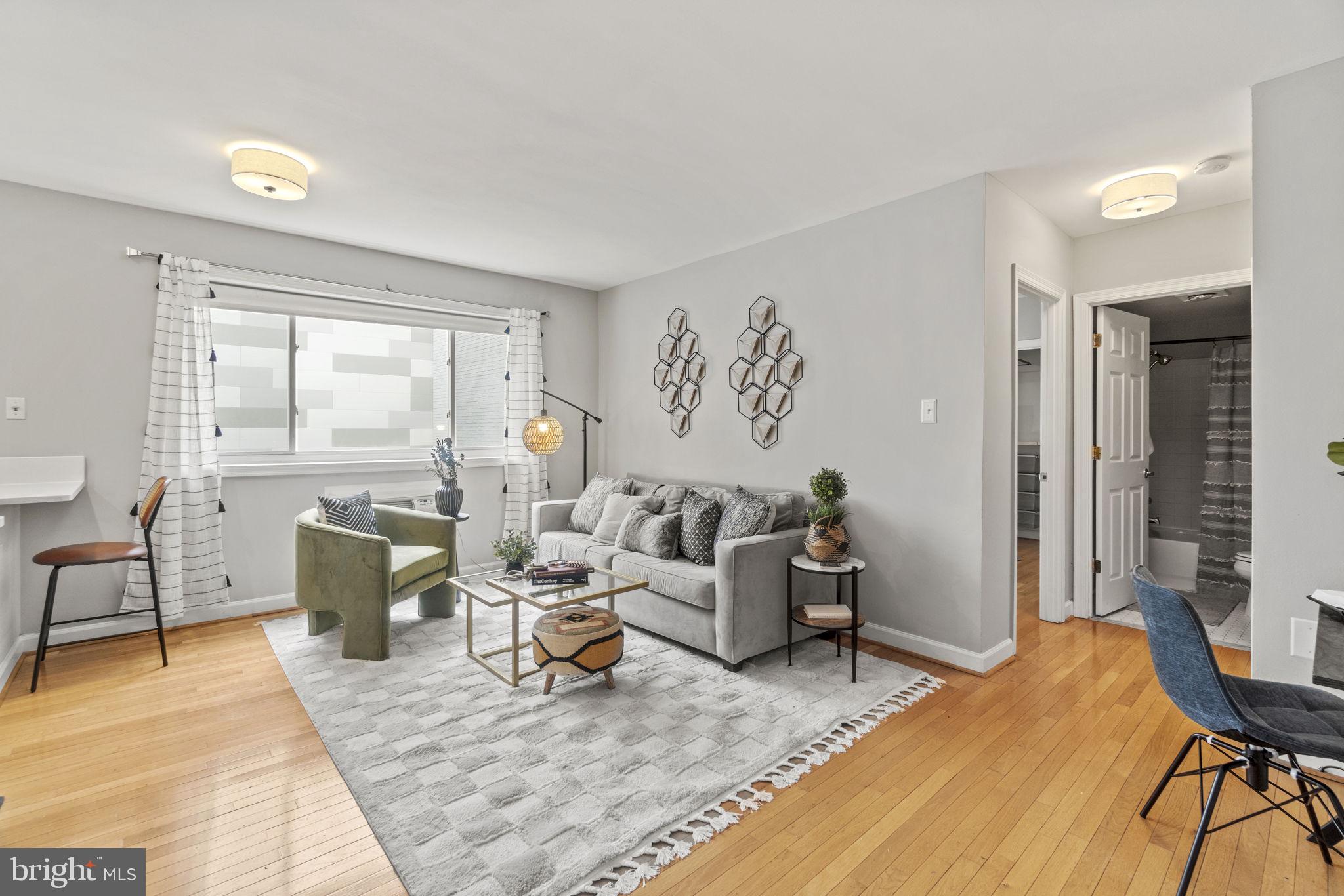 1420 Clifton St NW #203