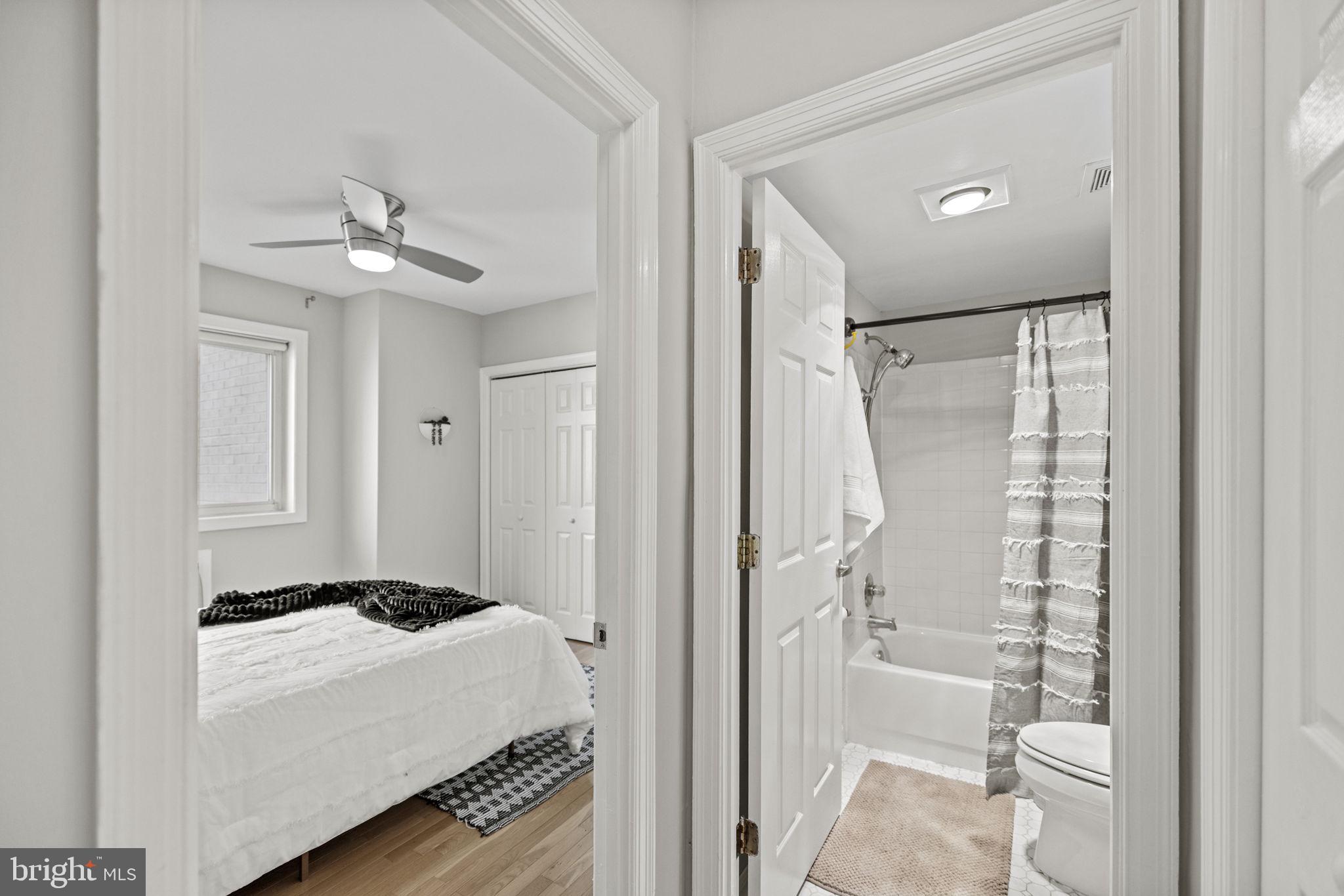 1420 Clifton St NW #203