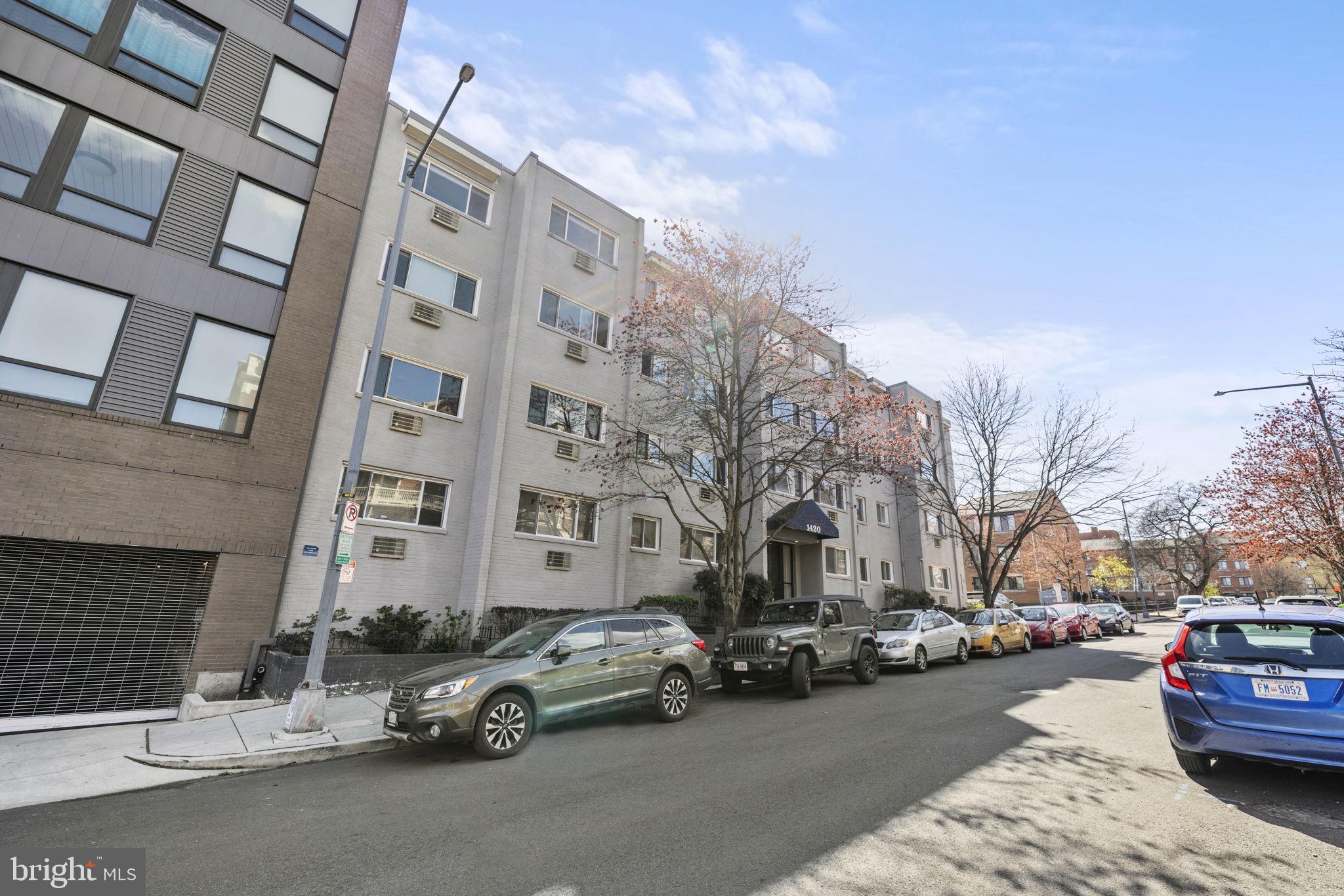 1420 Clifton St NW #203
