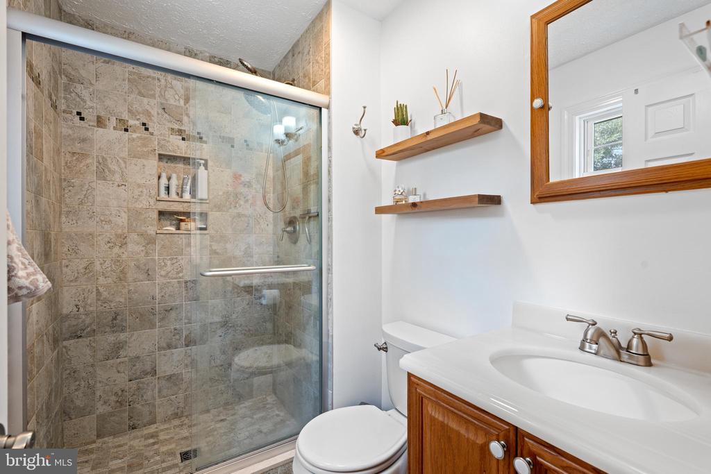 1151 Locust Tree Dr