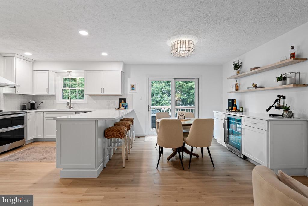 1151 Locust Tree Dr