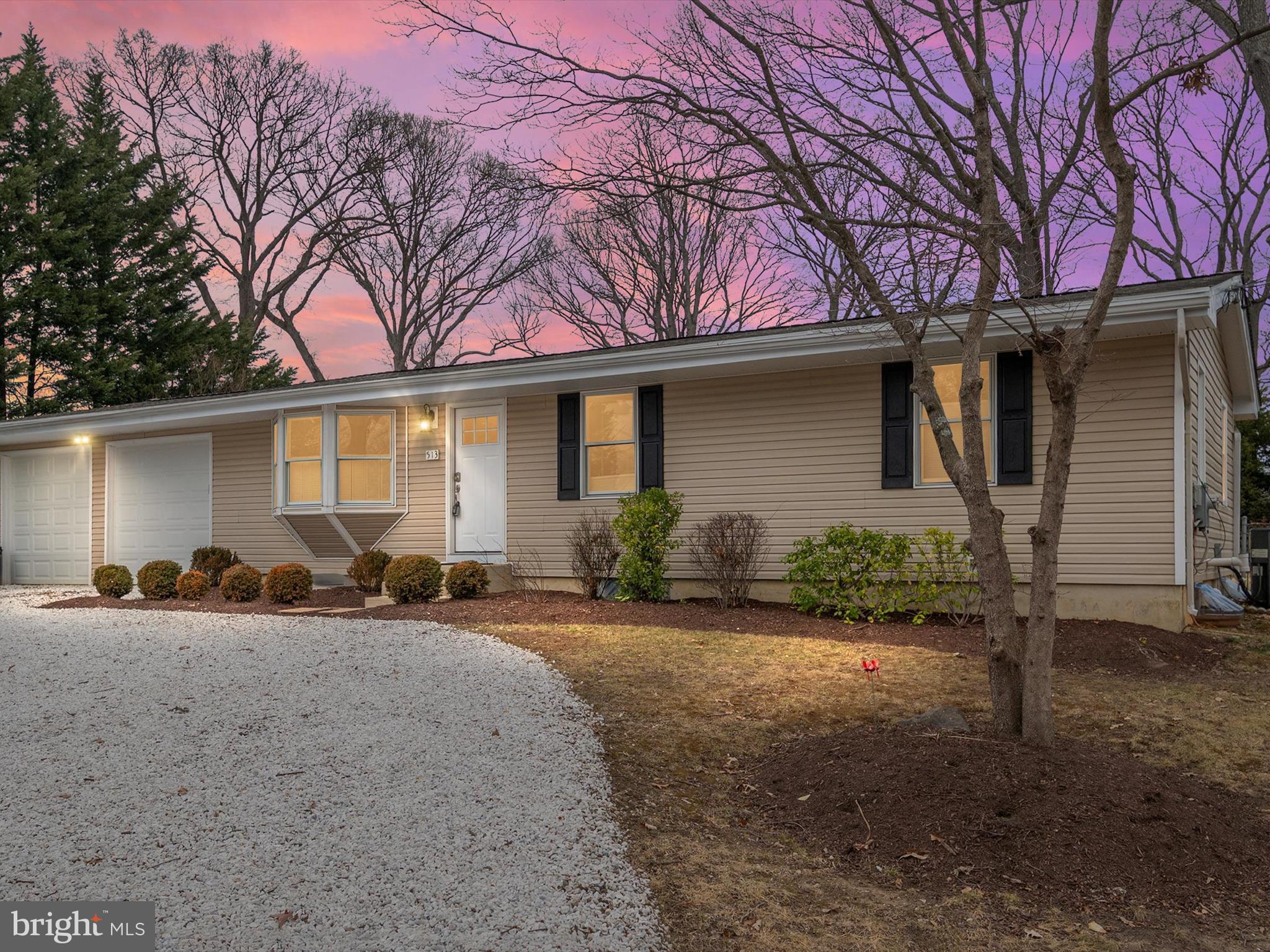 513 Leelyn Dr