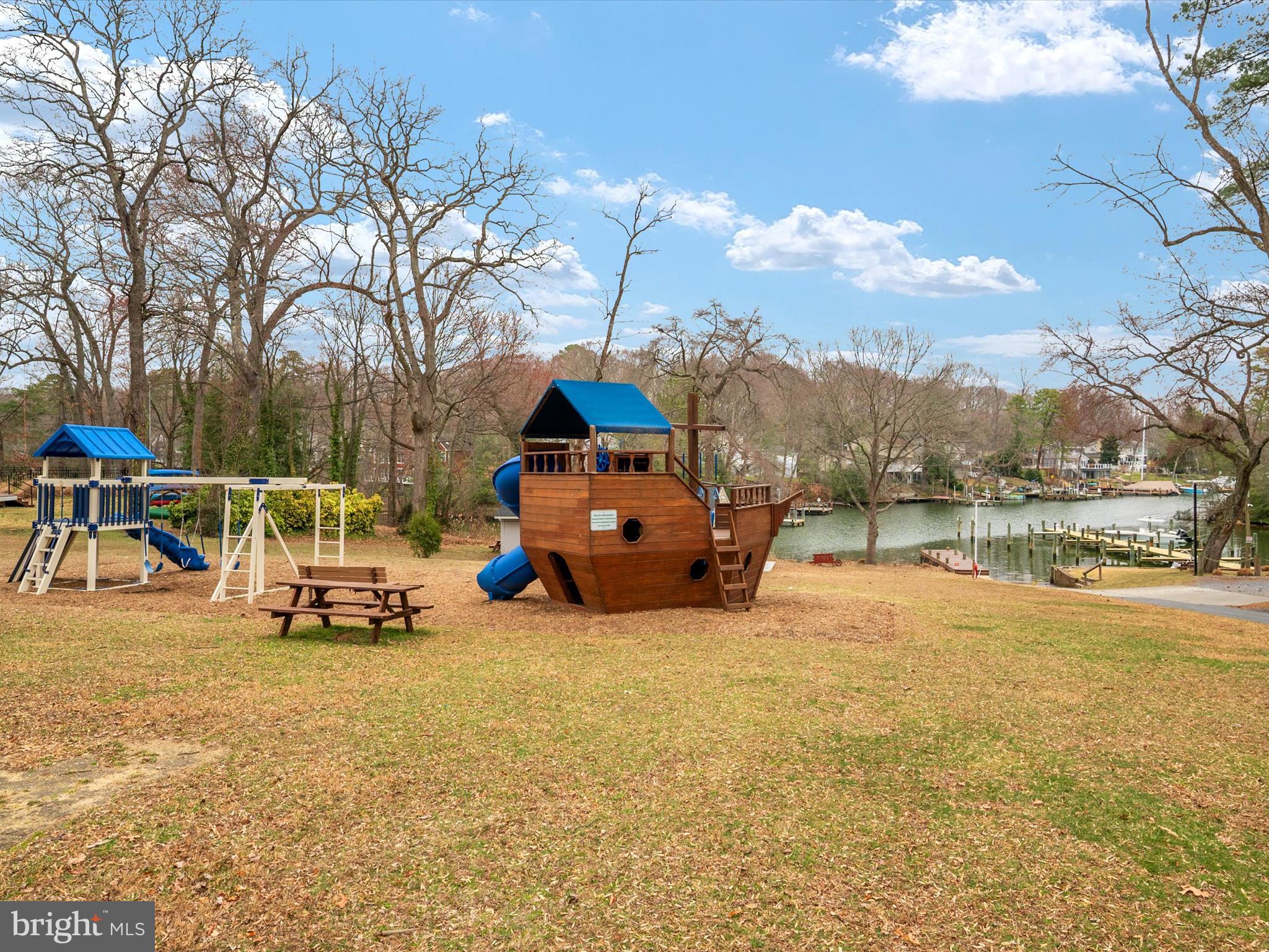 513 Leelyn Dr