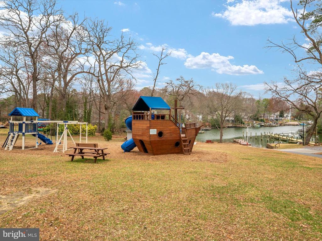 513 Leelyn Dr