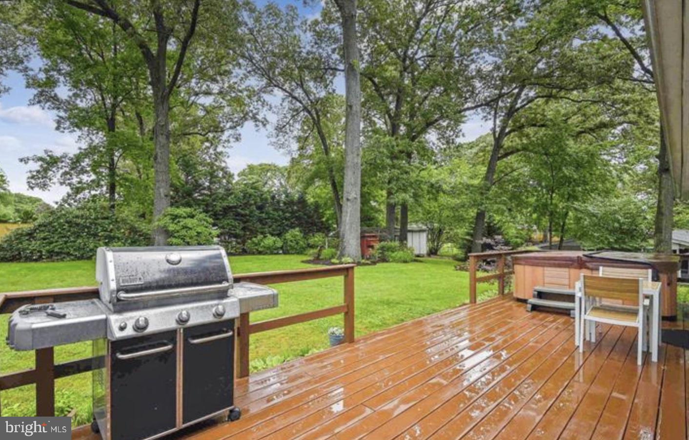 513 Leelyn Dr