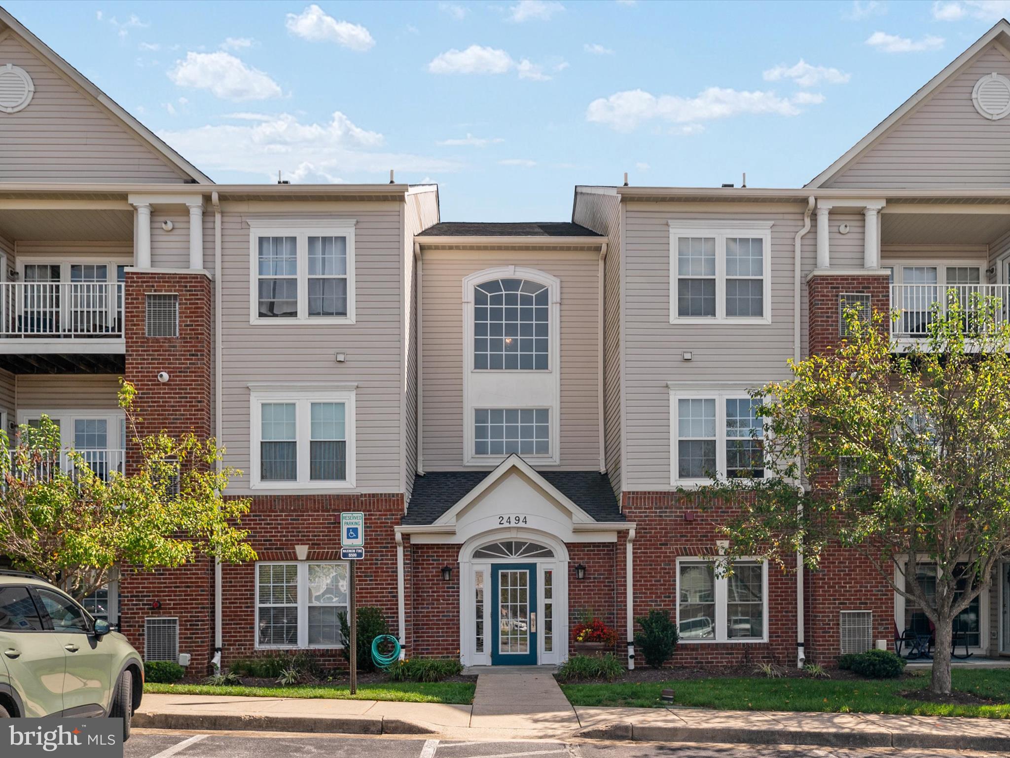 2494 AMBER ORCHARD COURT E 302