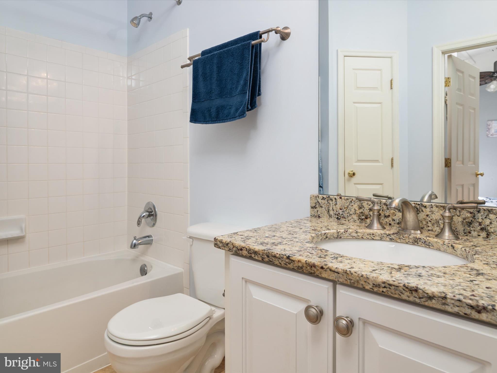 2494 AMBER ORCHARD COURT E 302