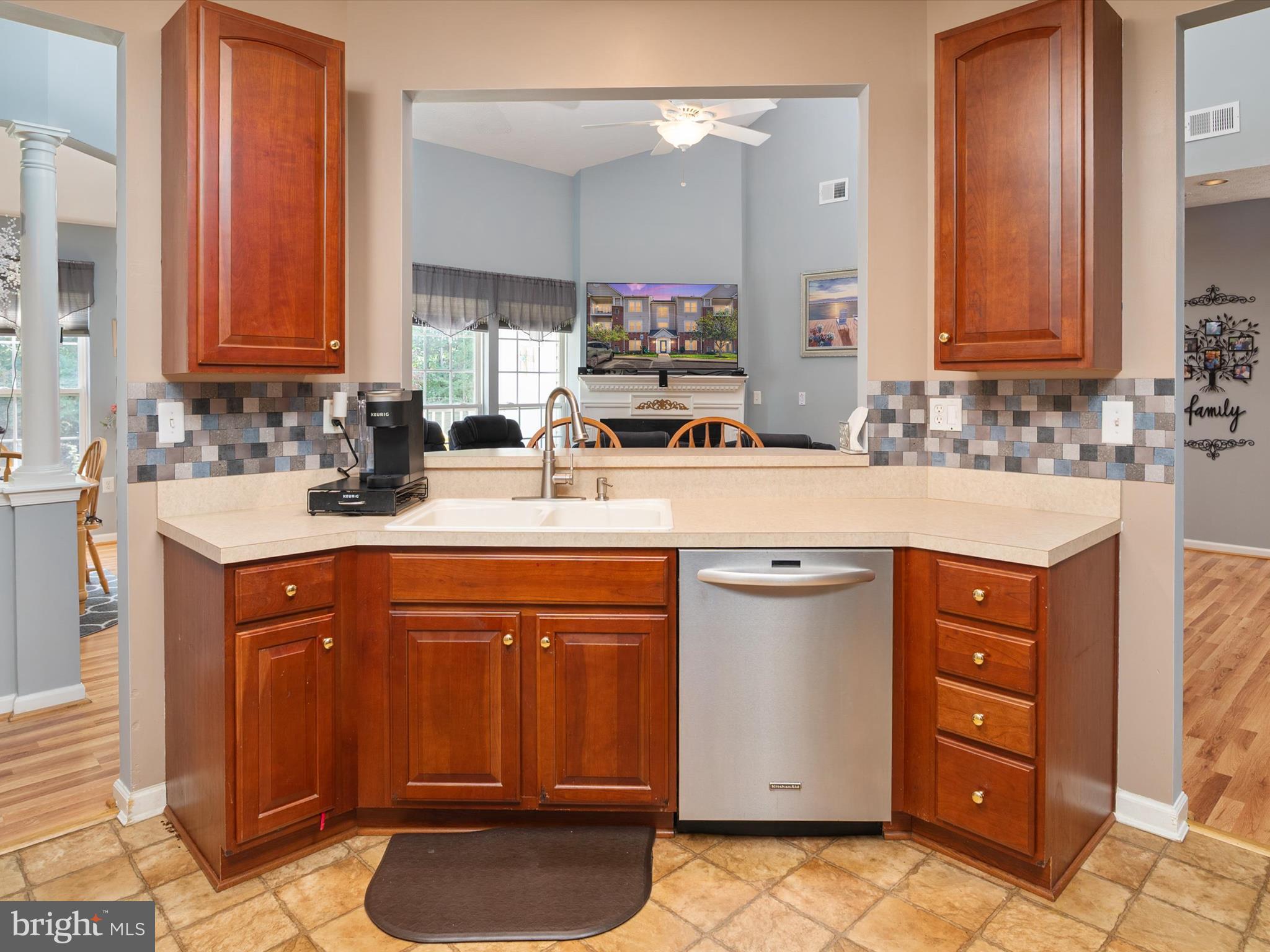2494 AMBER ORCHARD COURT E 302