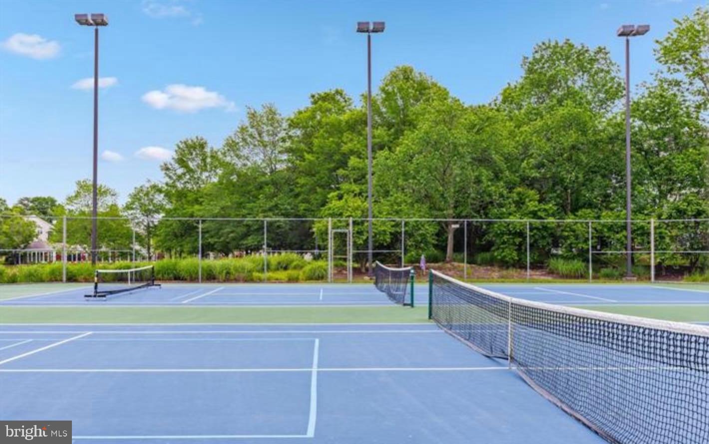 2494 AMBER ORCHARD COURT E 302