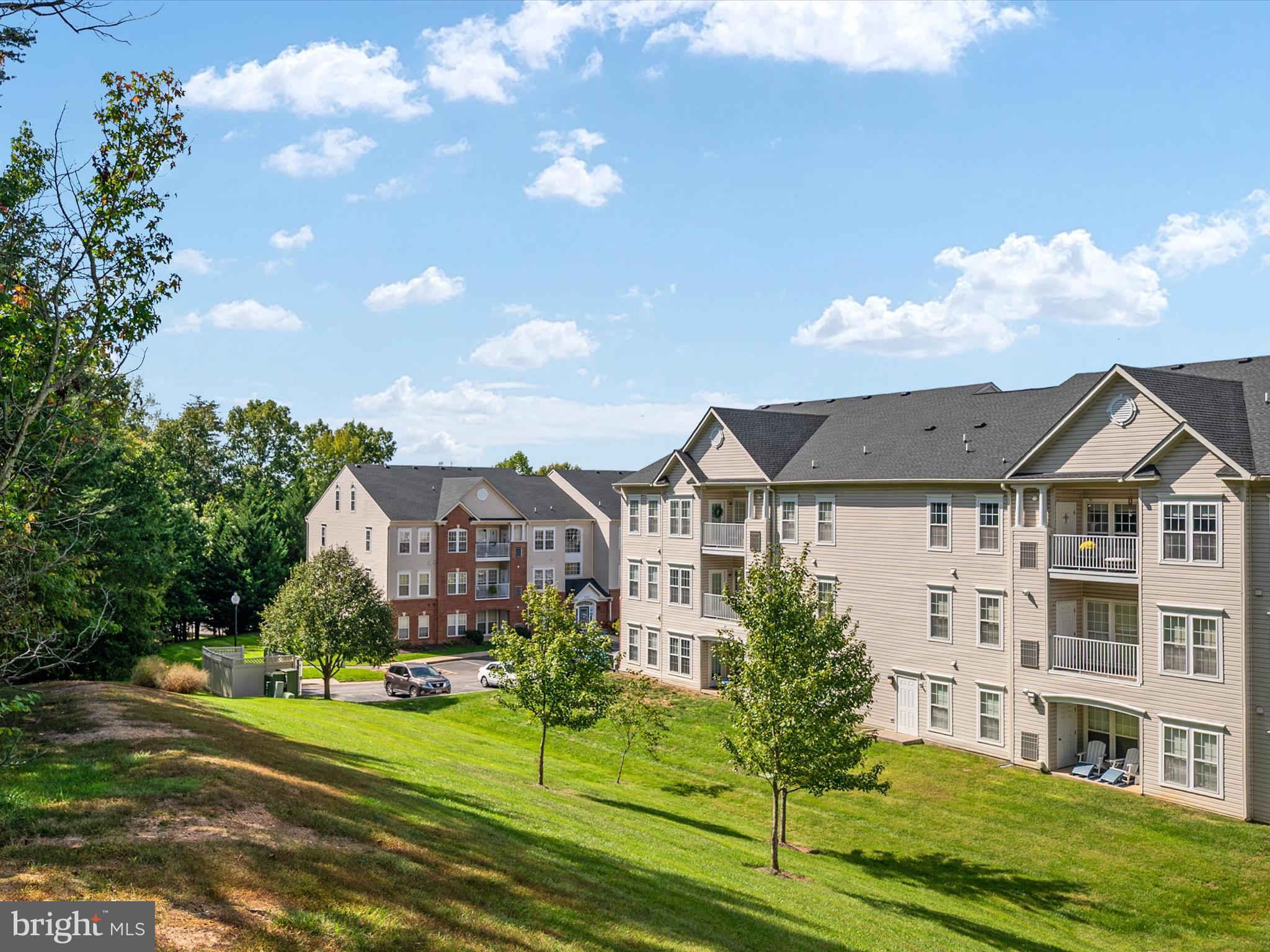 2494 AMBER ORCHARD COURT E 302