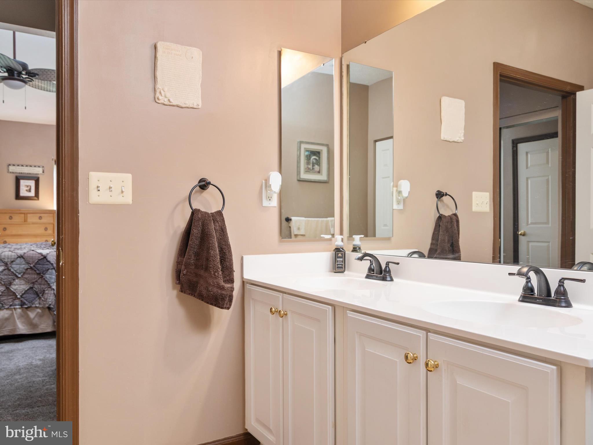 2494 AMBER ORCHARD COURT E 302