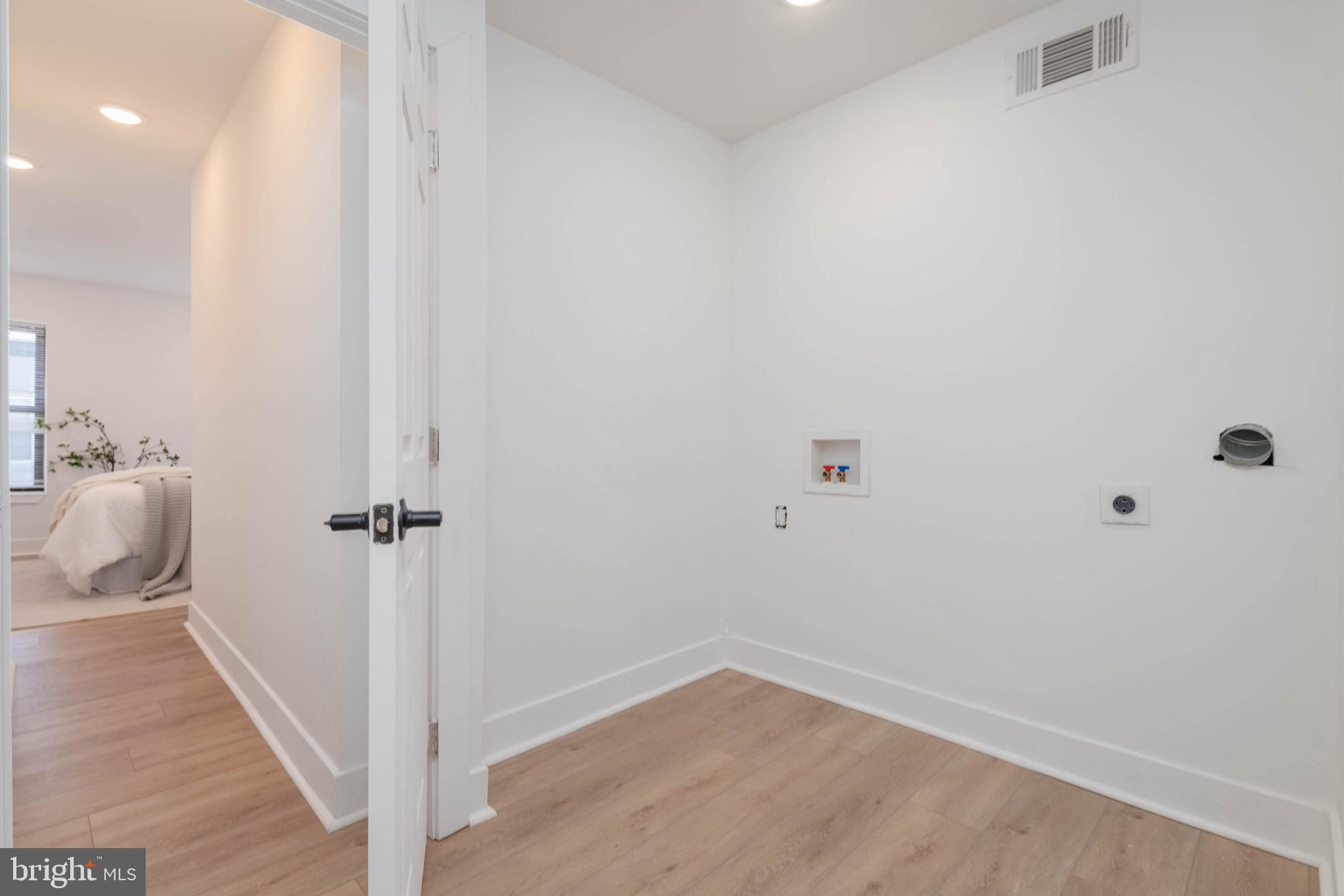 532 N BELNORD AVENUE