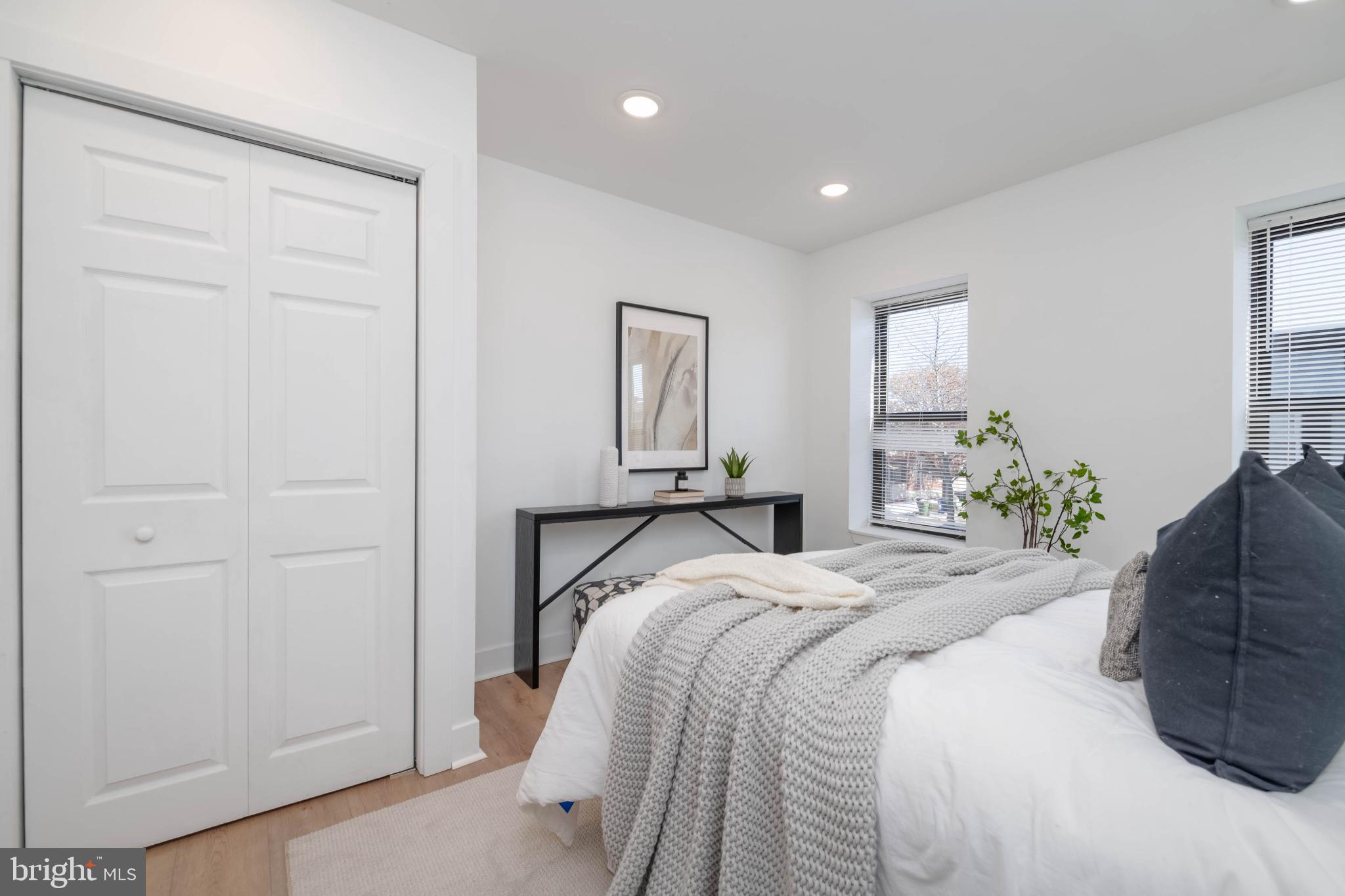 532 N BELNORD AVENUE