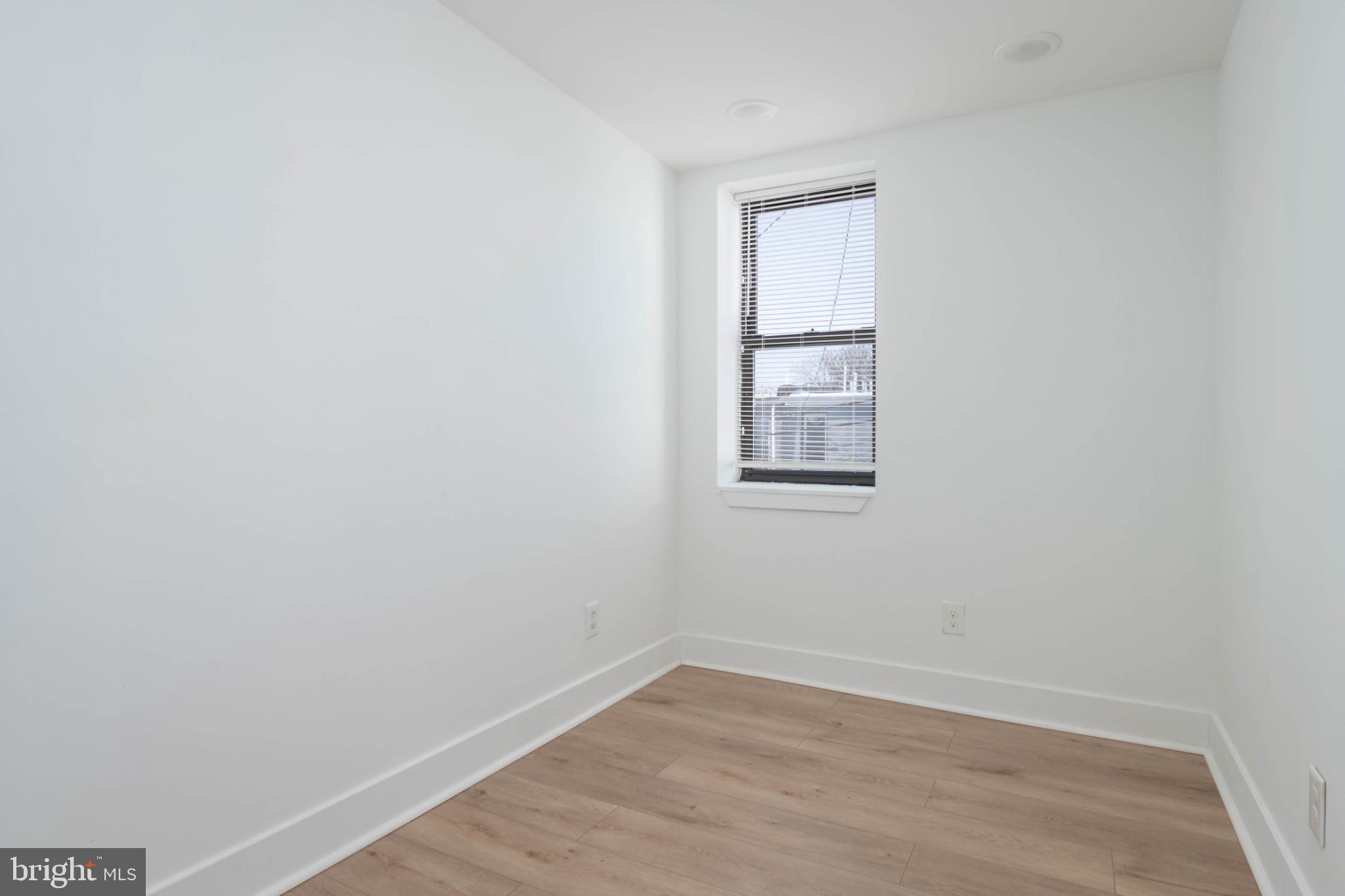 532 N BELNORD AVENUE