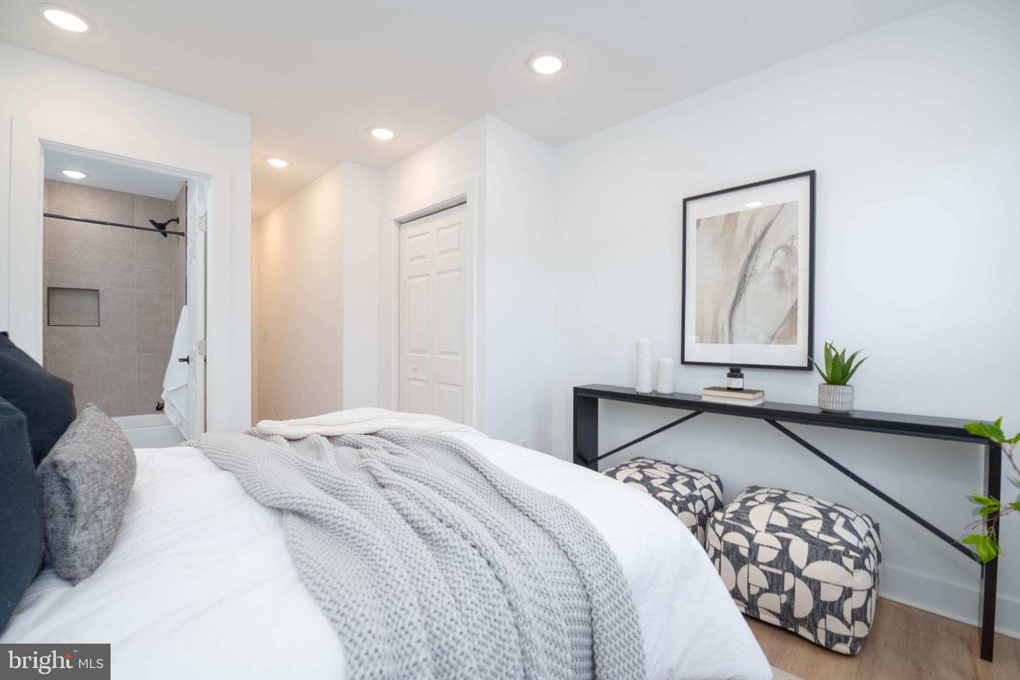 532 N BELNORD AVENUE