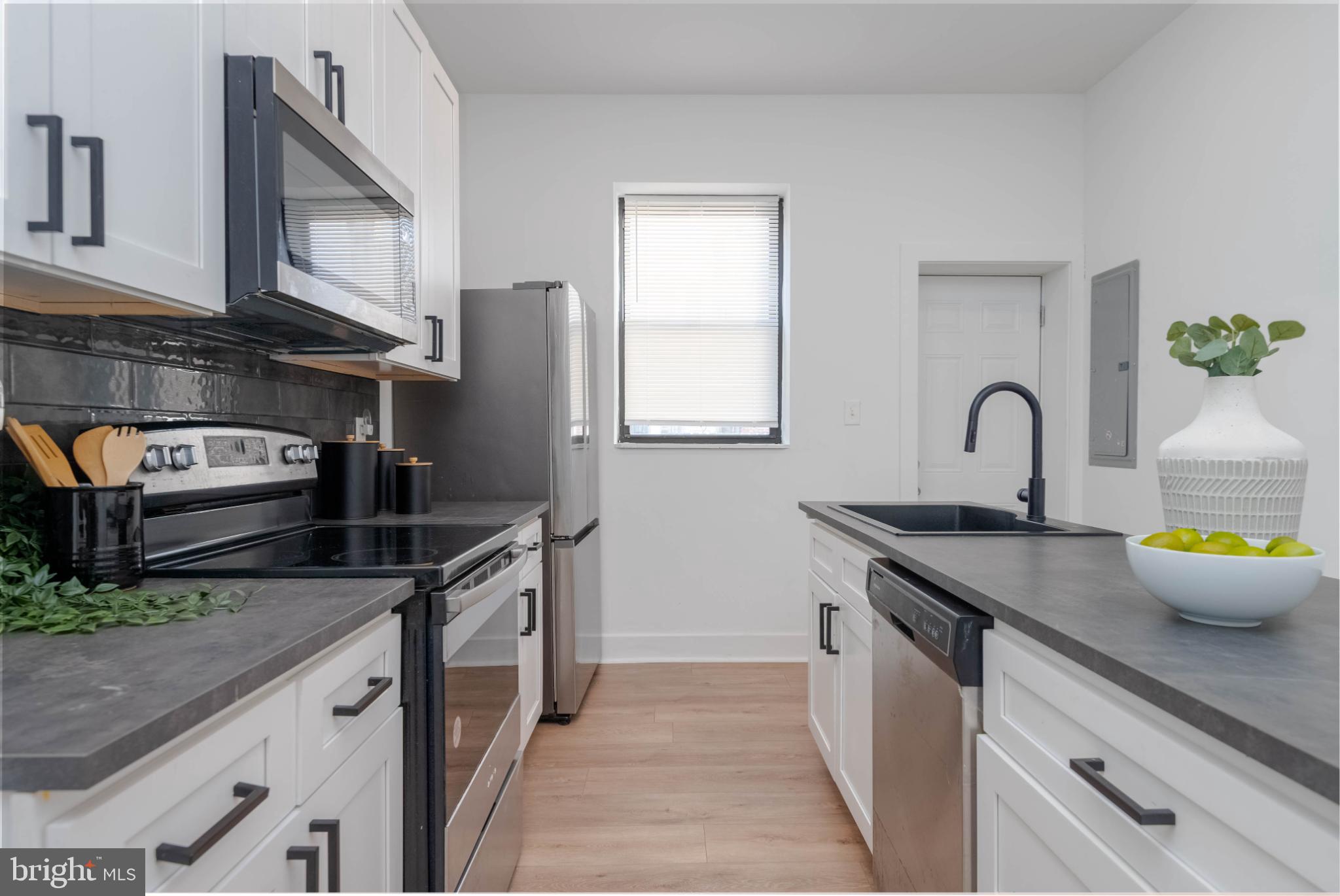 532 N BELNORD AVENUE