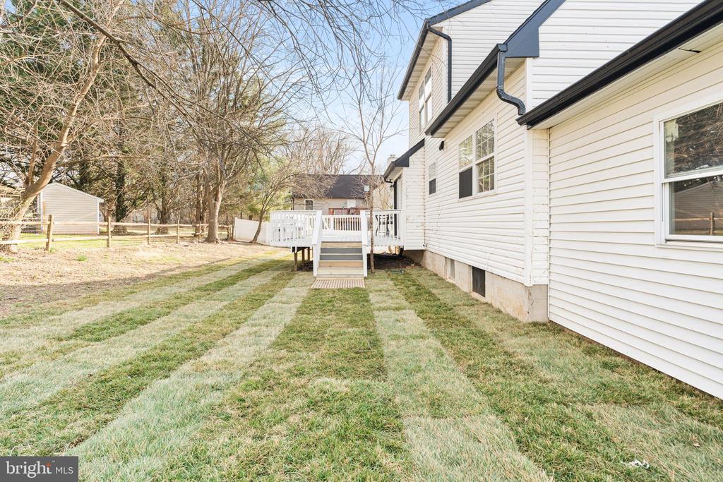 319 Buck Cash Dr