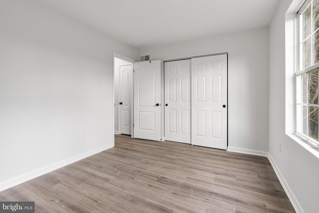 319 Buck Cash Dr