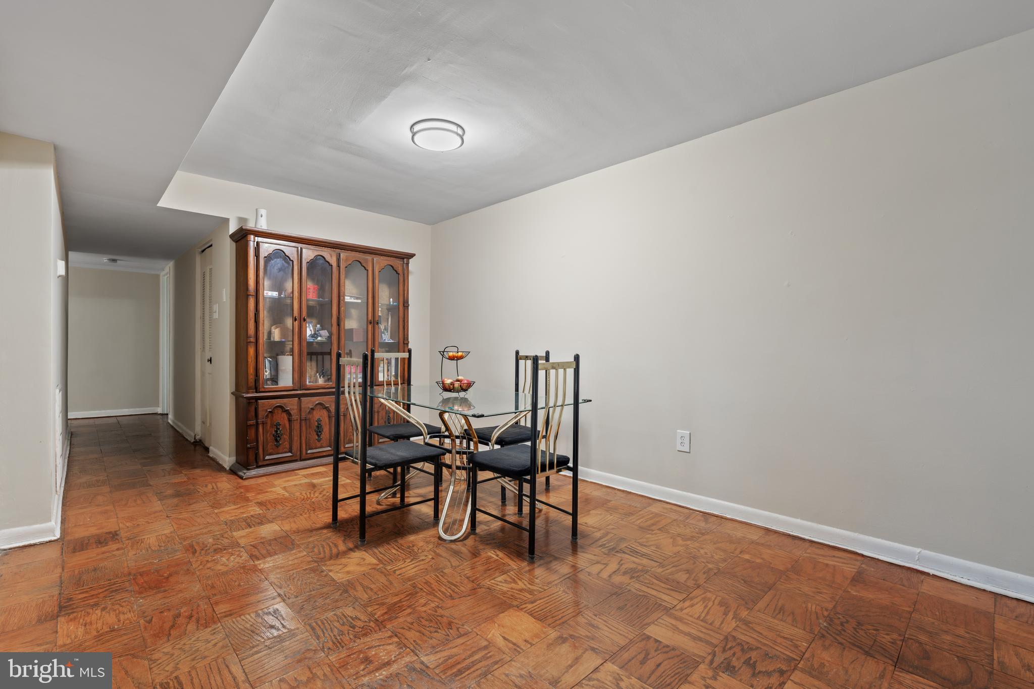 7611 Maple Ave #707