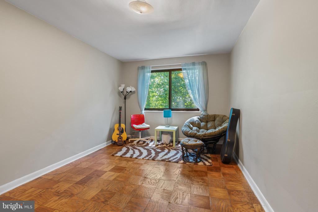 7611 Maple Ave #707