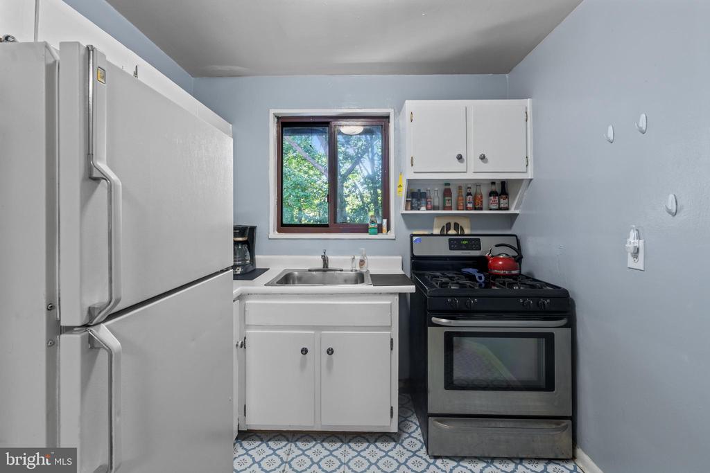 7611 Maple Ave #707