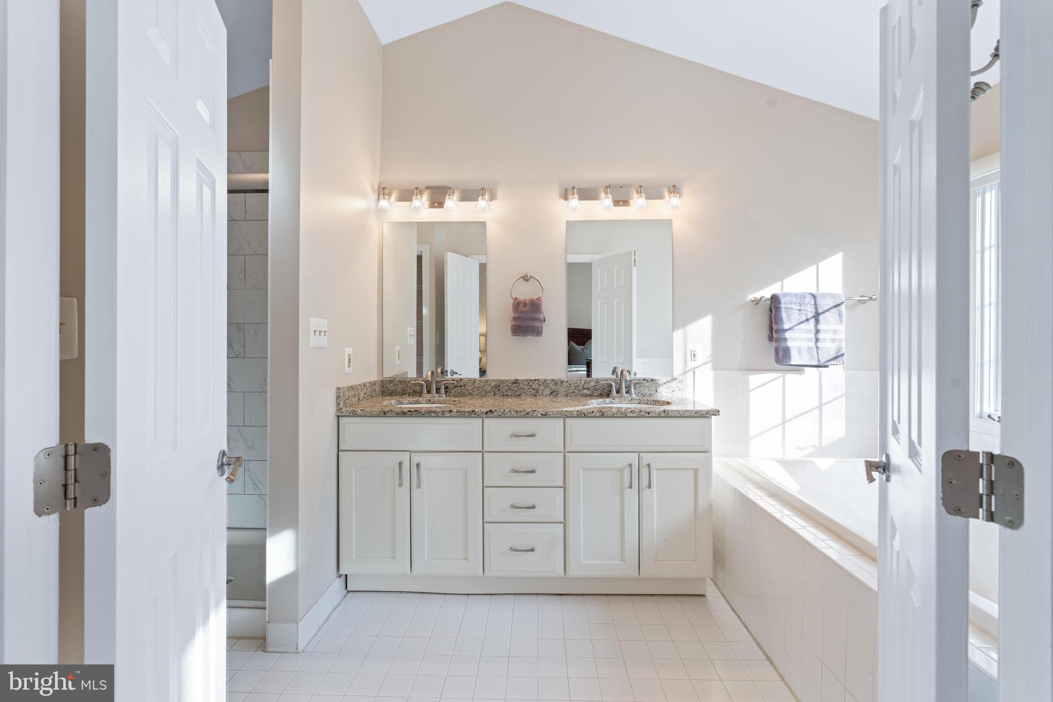 5417 Whitley Park Terace