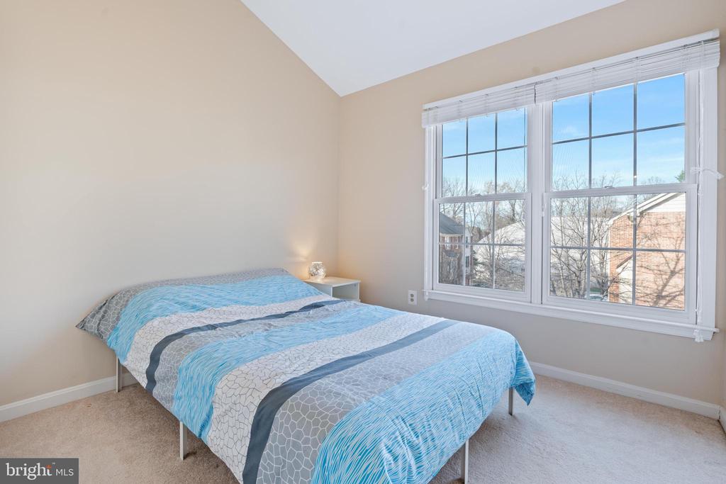 5417 Whitley Park Terace
