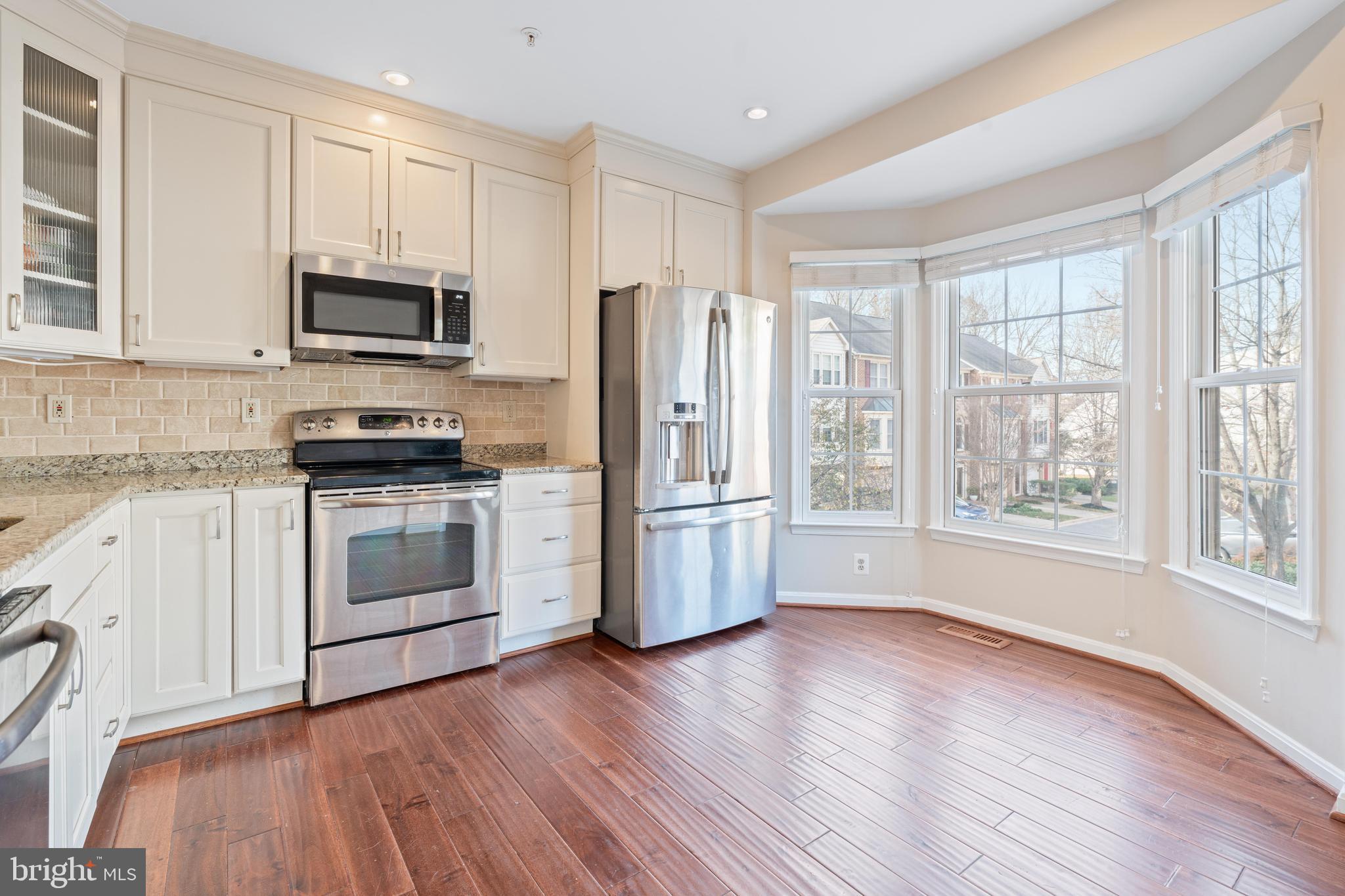 5417 Whitley Park Terace